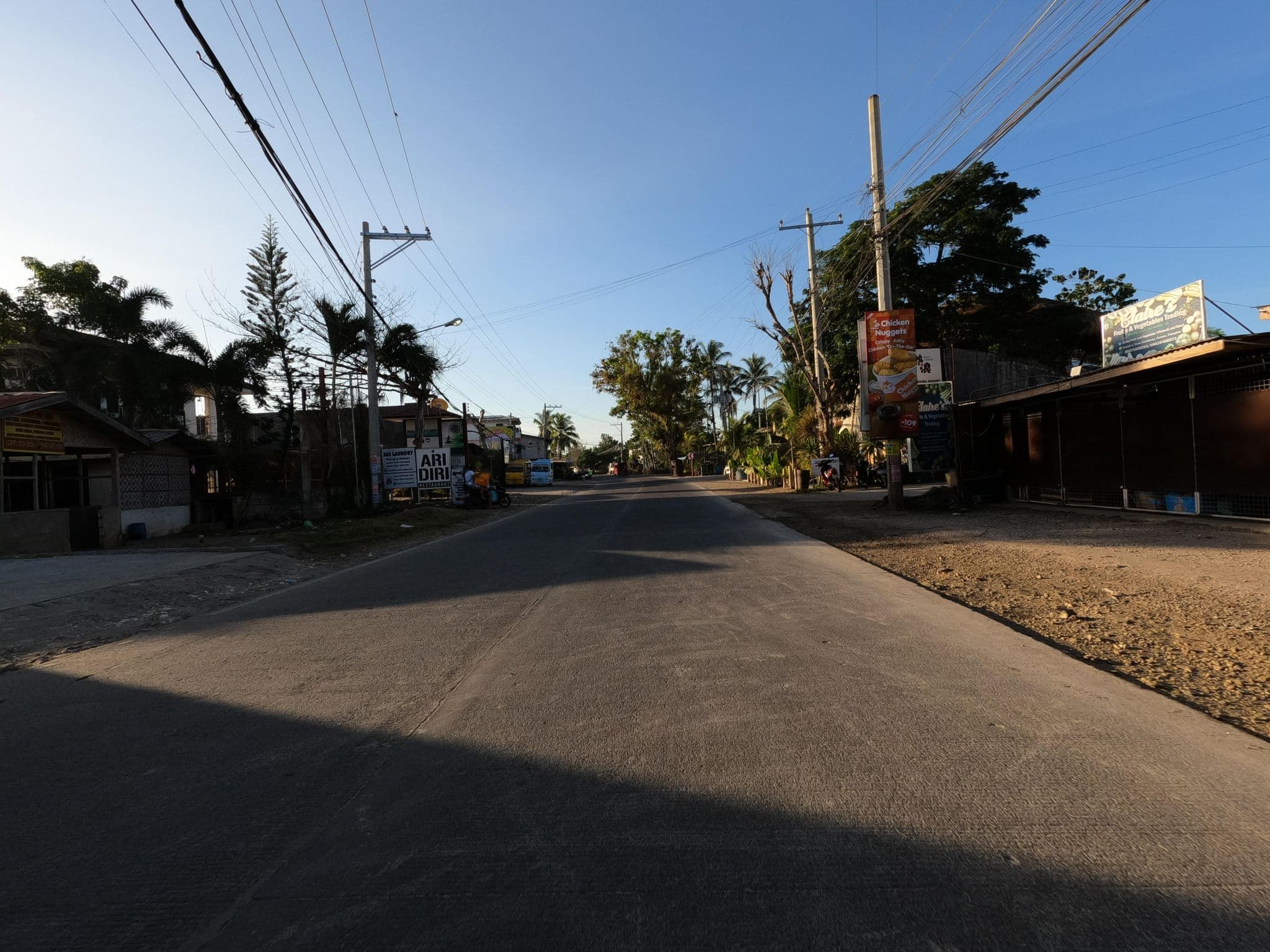 Street view near Panglao Village Court, Tawala