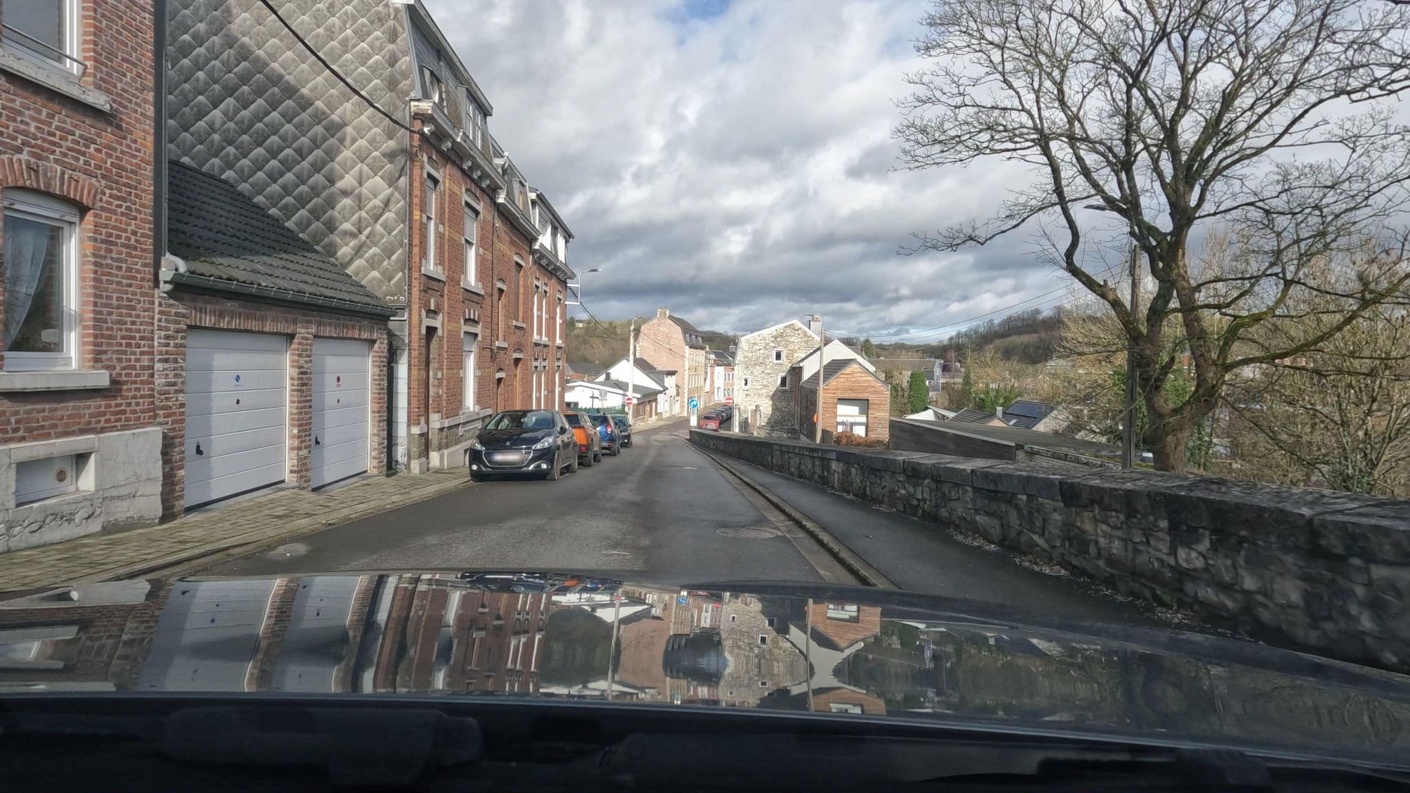 Street view near Au Pied Des Ducs, Limbourg — © vinisa (CC BY-SA · Mapillary)