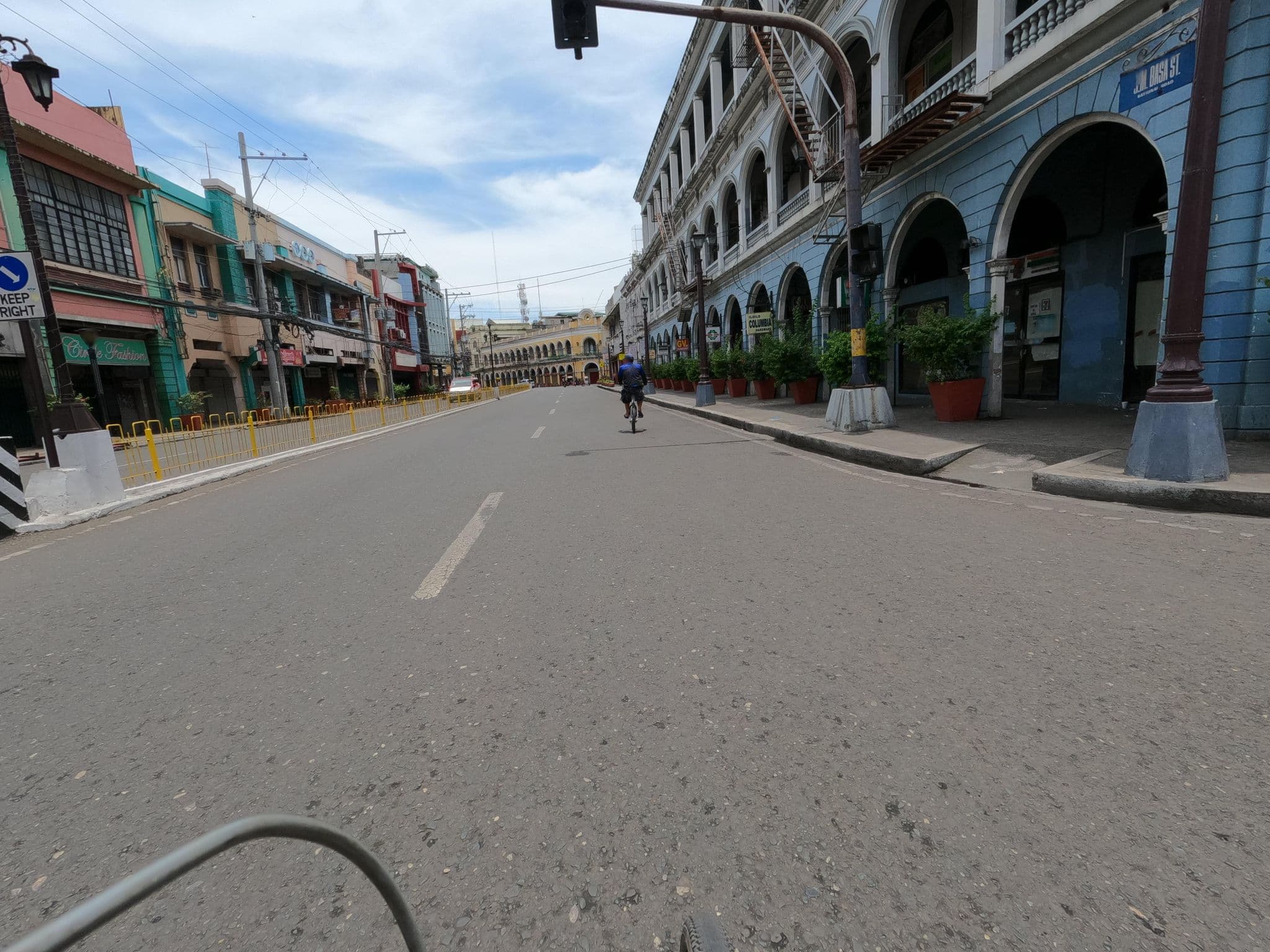 Street view near International Hotel, Iloilo — © GOwin (CC BY-SA · Mapillary)