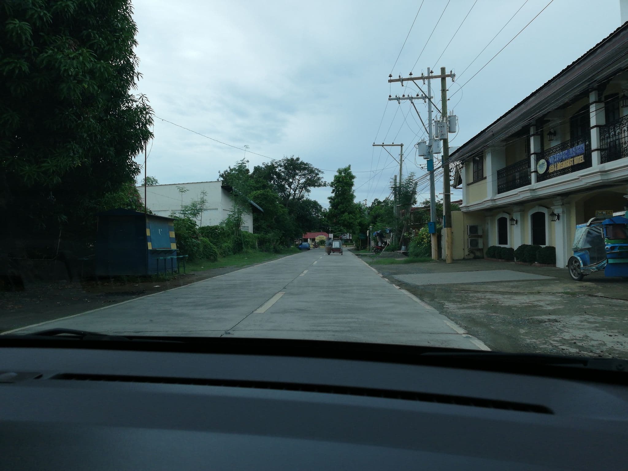 Street view near Metro Vigan Inn, Bantay — © jenjereren (CC BY-SA · Mapillary)