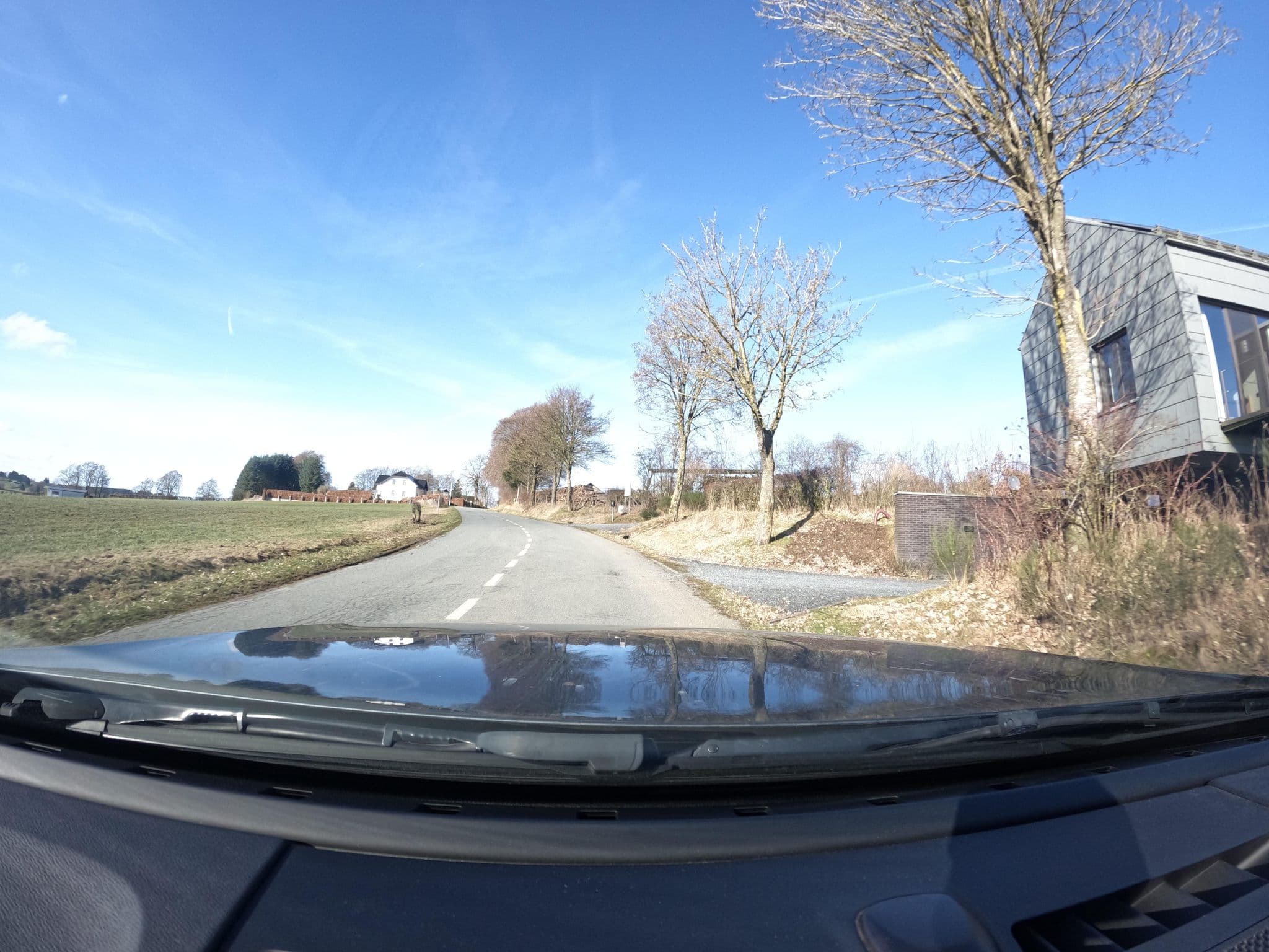 Street view near LEVEL600 Bed & Breakfast, Bullange — © vinisa (CC BY-SA · Mapillary)