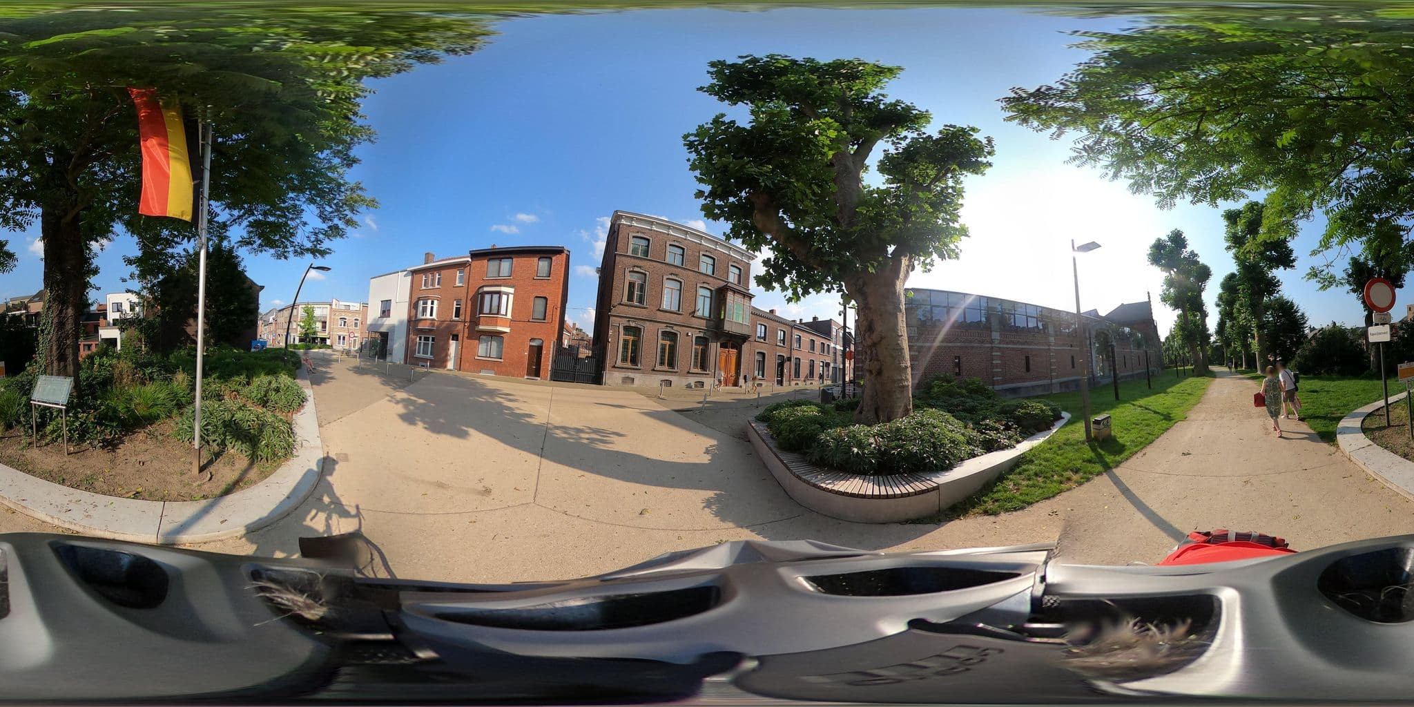 Street view near ‘t Cartuyfel, Sint-Truiden — © Eebie (CC BY-SA · Mapillary)