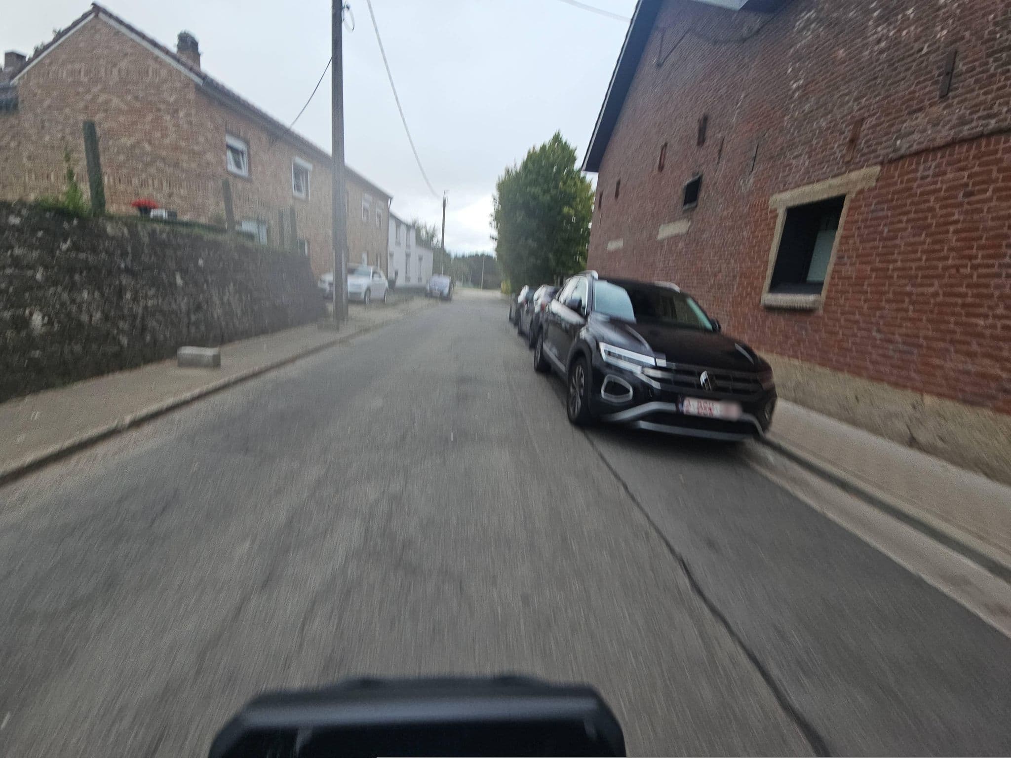 Street view near Domaine des Thermes, Awans — © Jeffdlk (CC BY-SA · Mapillary)