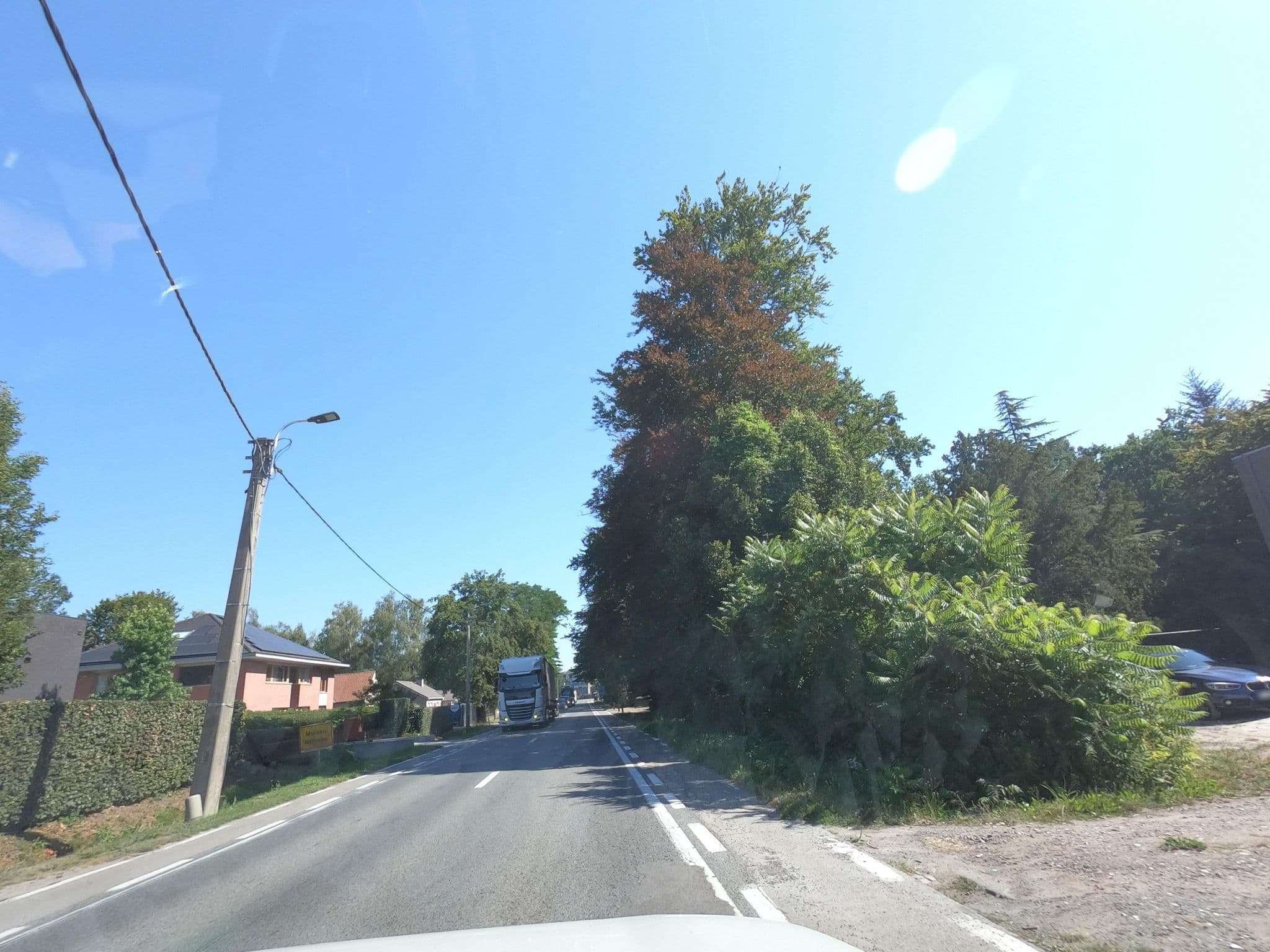 Street view near Lithium Bed Zen & Breakfast, Hever — © filipc (CC BY-SA · Mapillary)