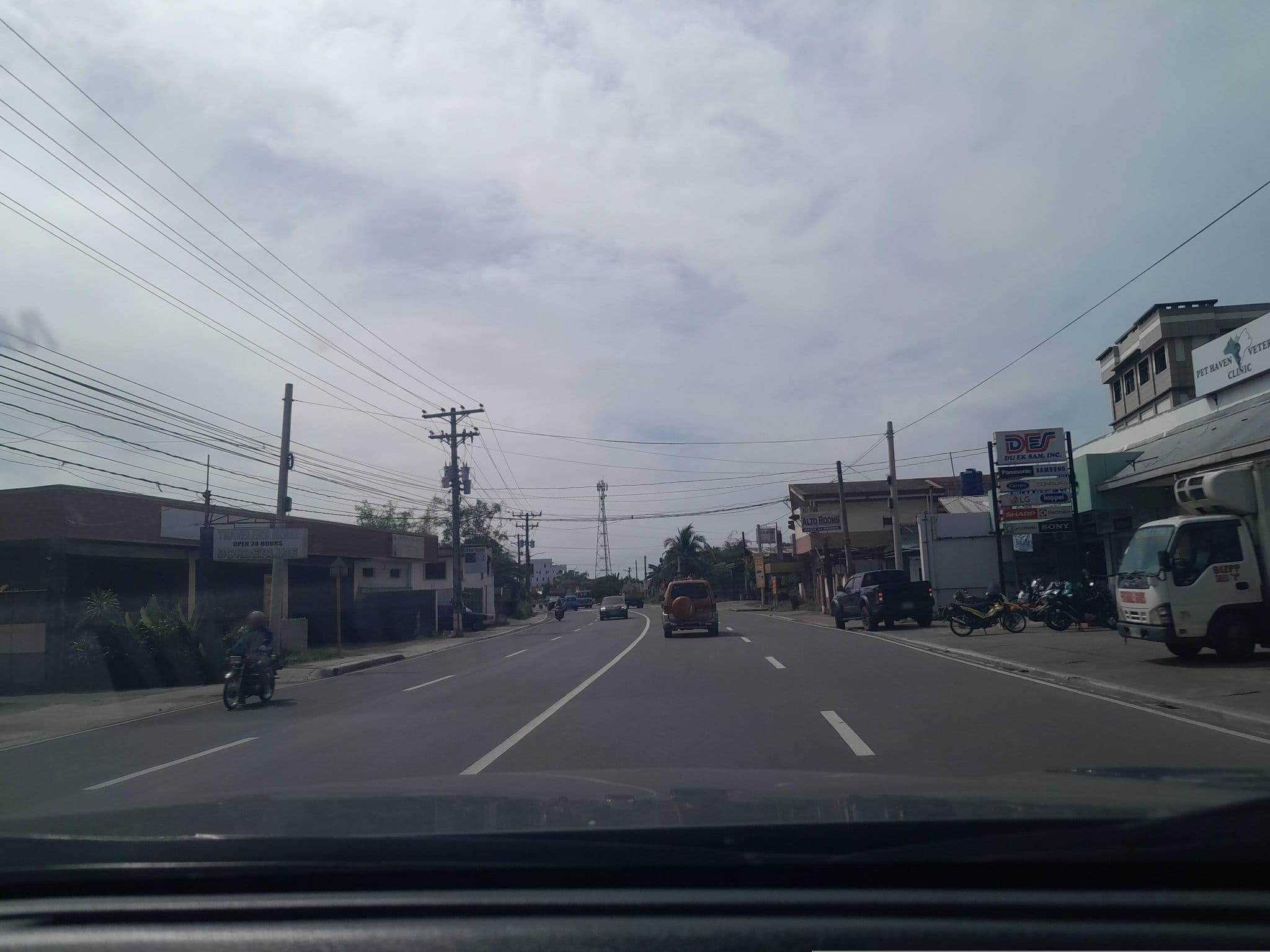 Street view near Bordeline, Pawing — © ericb1983 (CC BY-SA · Mapillary)