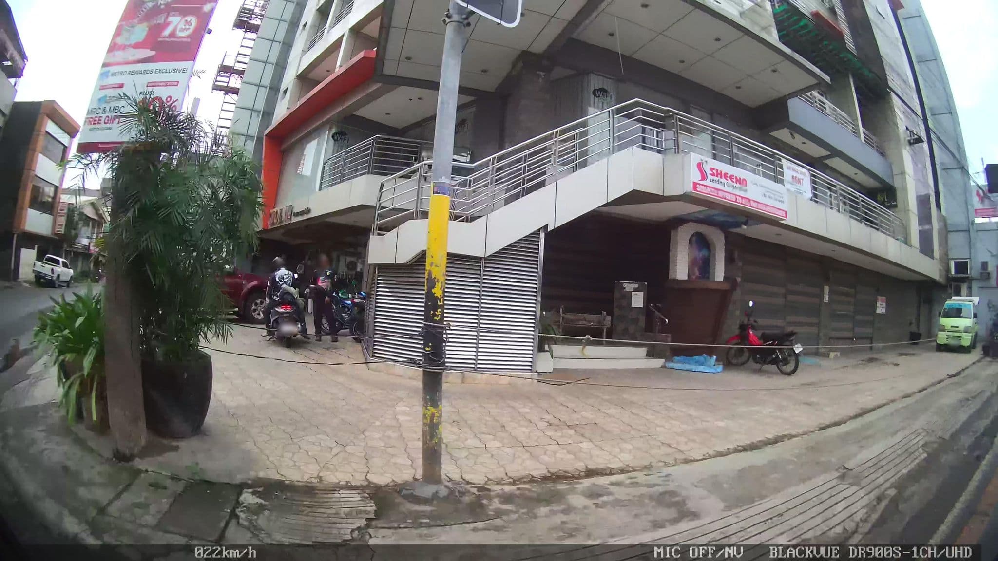 Street view near GloJam Hotel, Adlaon — © Kaart---RIGHT (CC BY-SA · Mapillary)