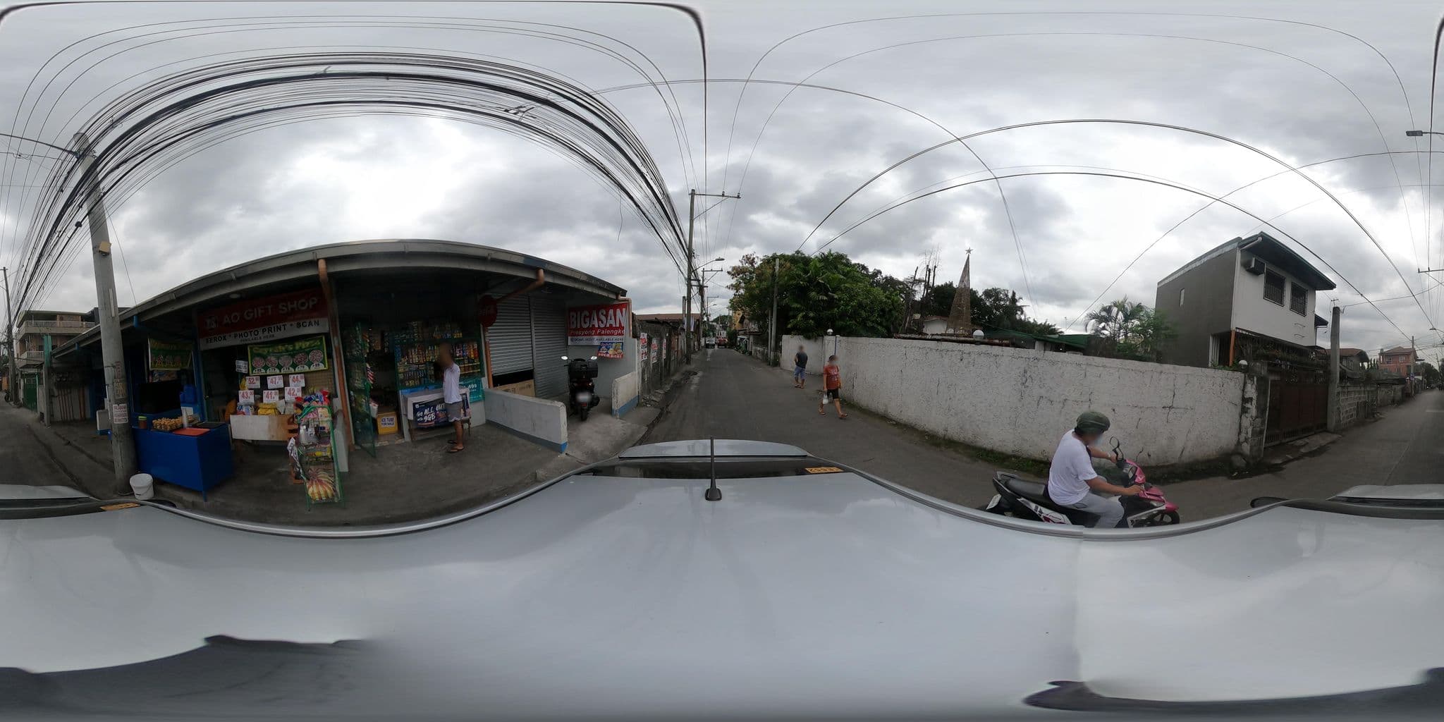 Street view near Back2base, Valenzuela — © kaart_3 (CC BY-SA · Mapillary)