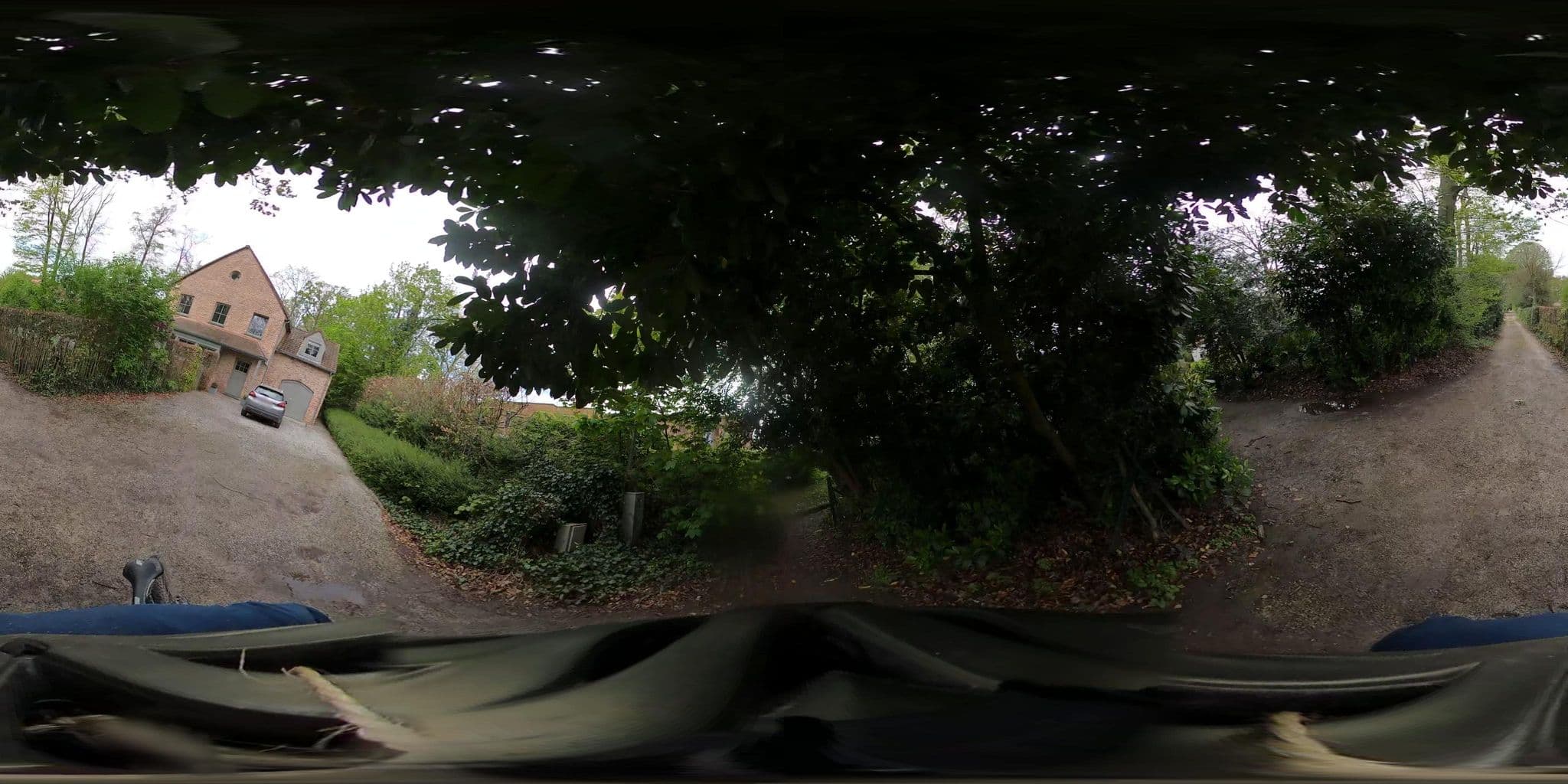 Street view near Villa Monceau, Ottignies — © mart_e (CC BY-SA · Mapillary)