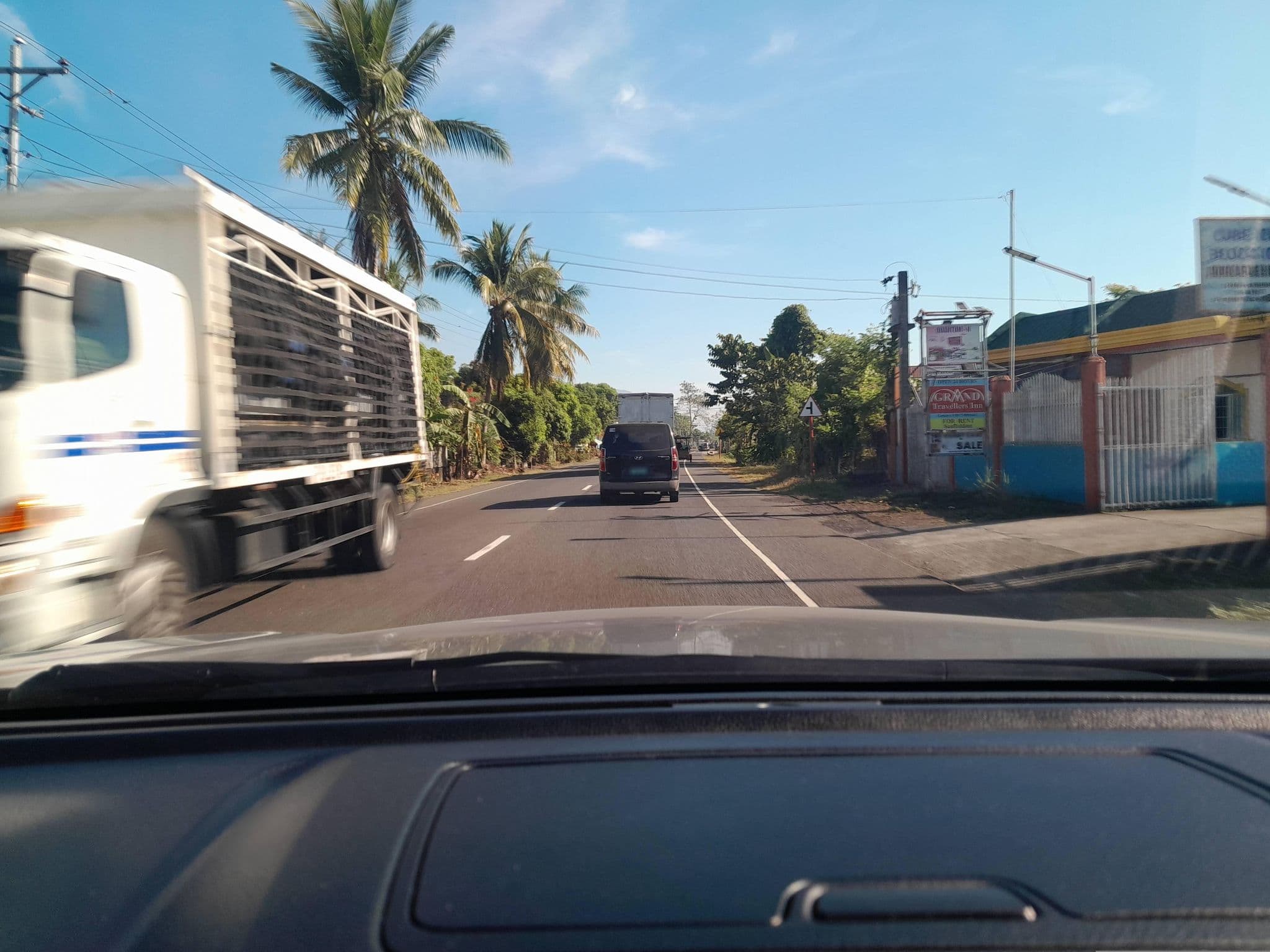 Street view near Traveller's Inn, Nabua — © ericb1983 (CC BY-SA · Mapillary)