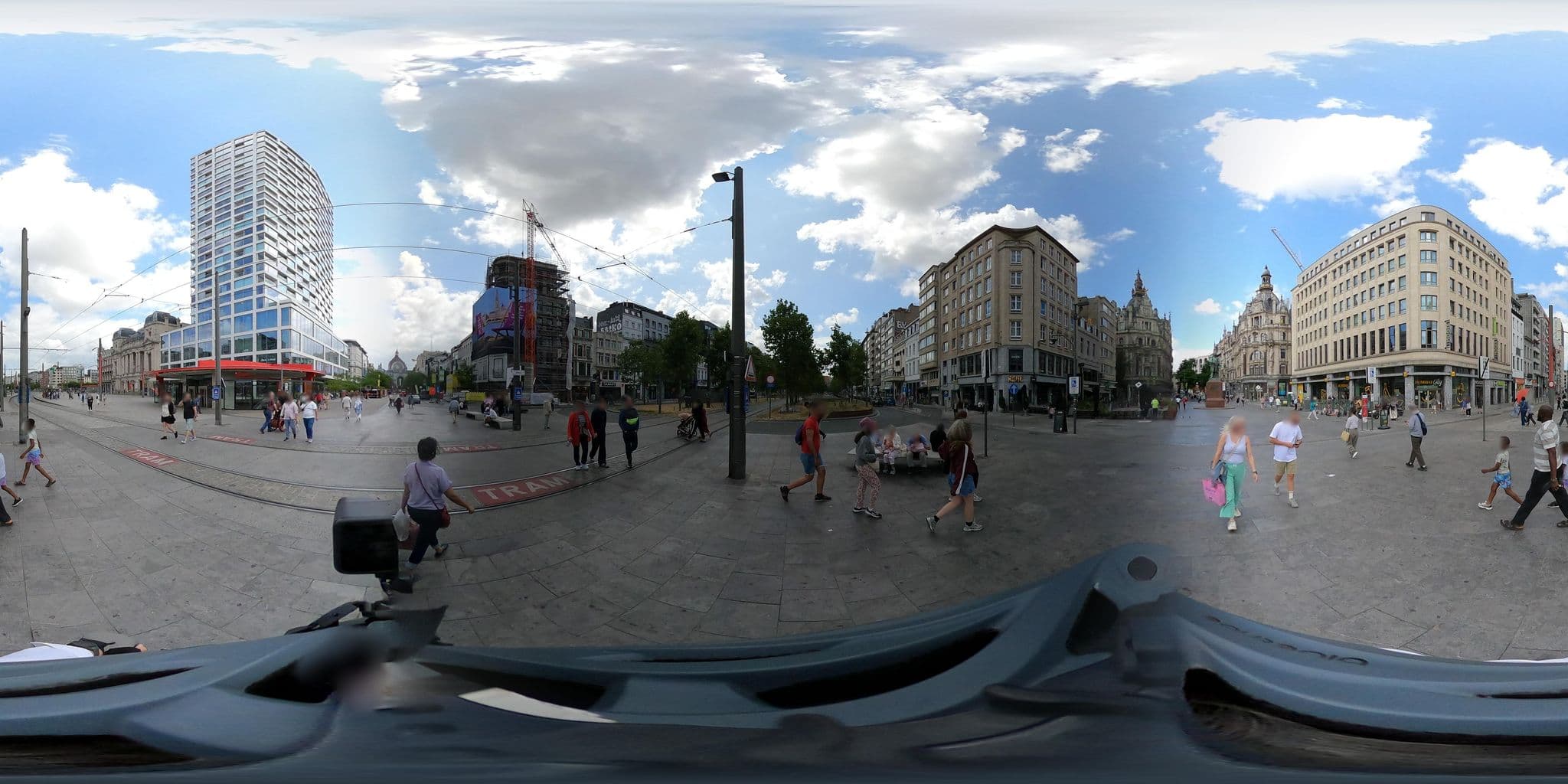 Street view near B&B Hotel Antwerpen Centrum, Antwerp — © konink360 (CC BY-SA · Mapillary)