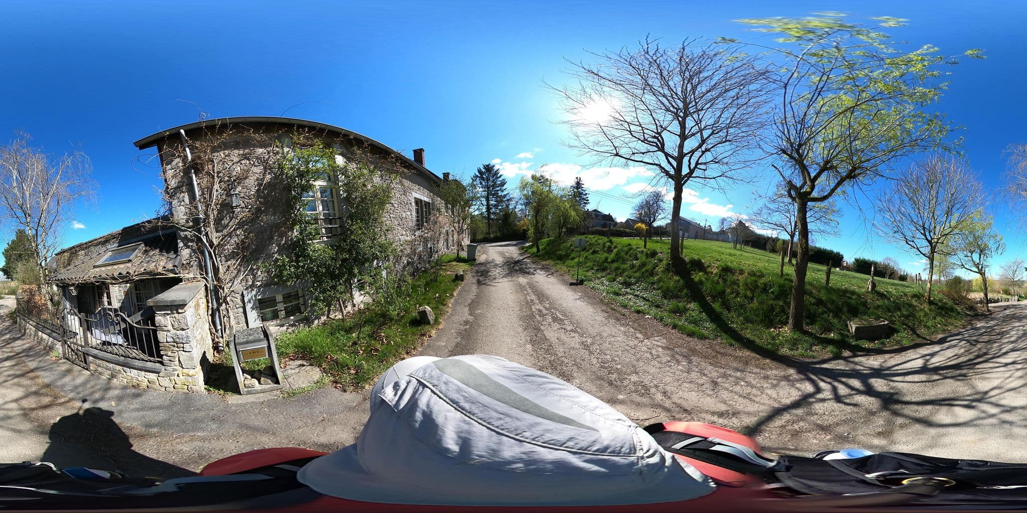Street view near La ferme des Oliviers, Ouffet — © Eebie (CC BY-SA · Mapillary)