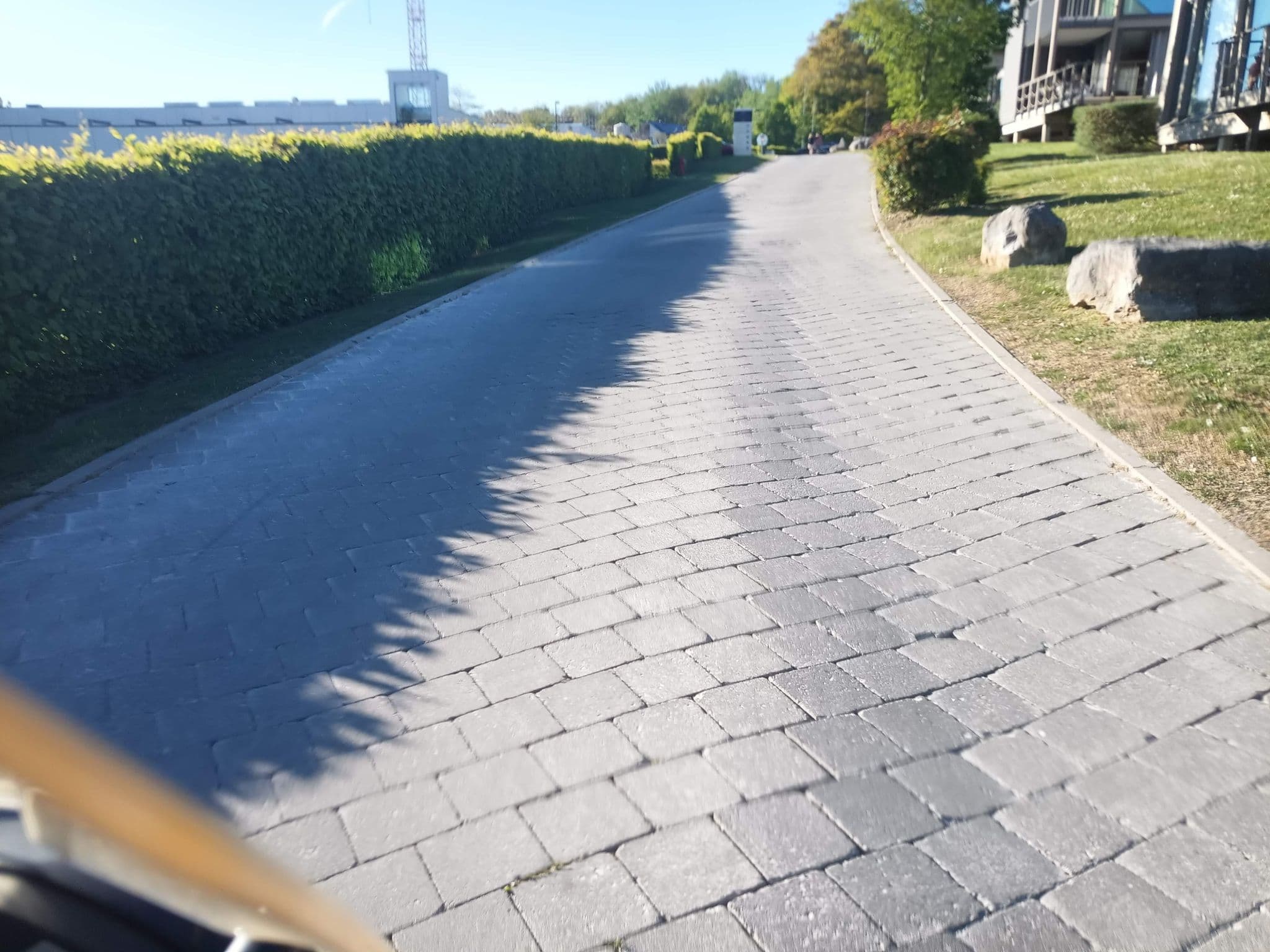 Street view near Golden Lakes Village, Cerfontaine — © connermacleod69 (CC BY-SA · Mapillary)
