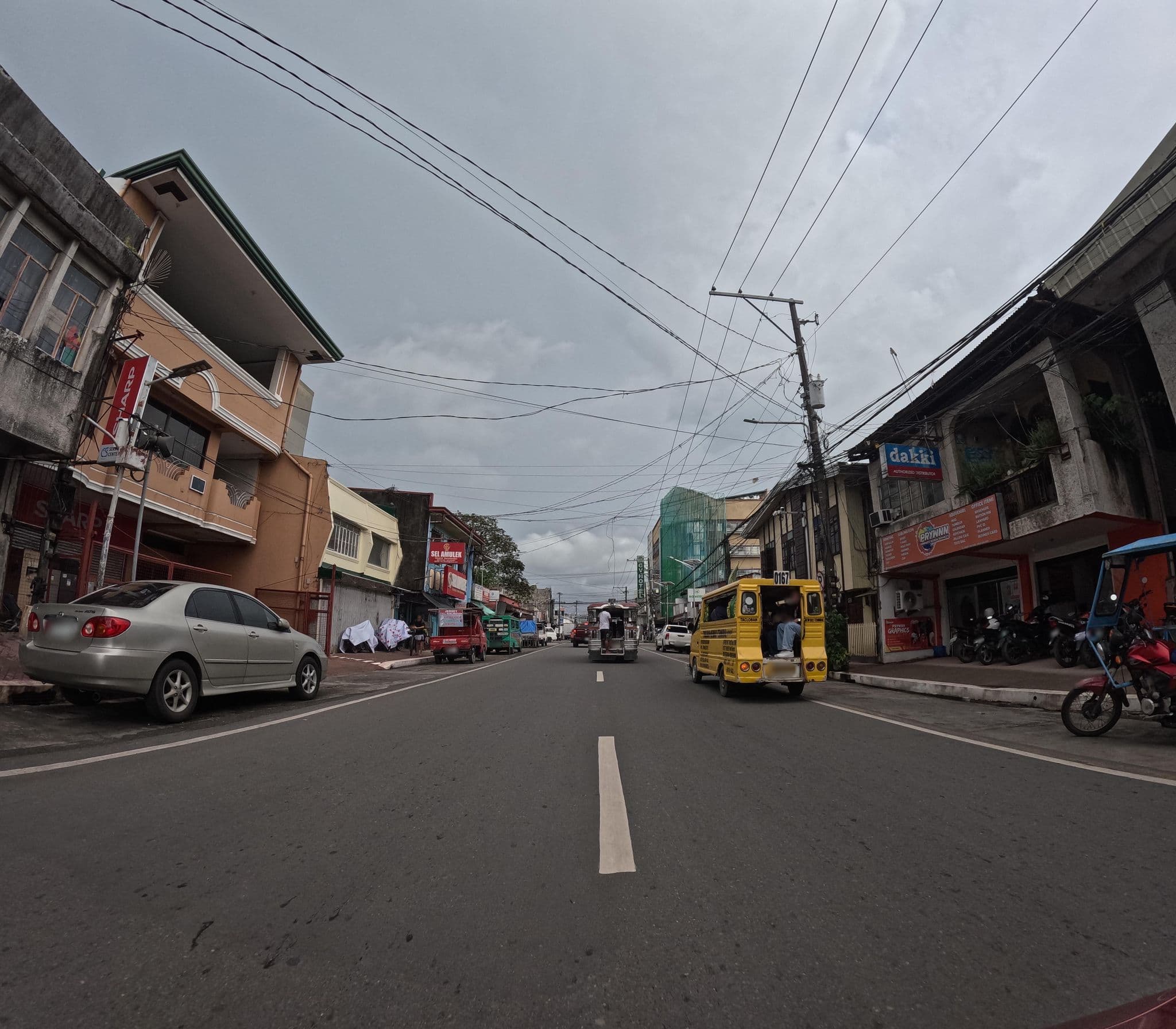Street view near 228, Tacloban — © feyeandal (CC BY-SA · Mapillary)