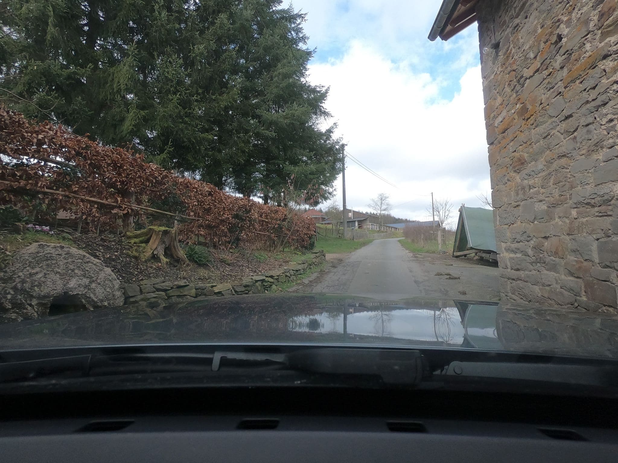 Street view near Möderscheider Mühle, Heppenbach — © vinisa (CC BY-SA · Mapillary)