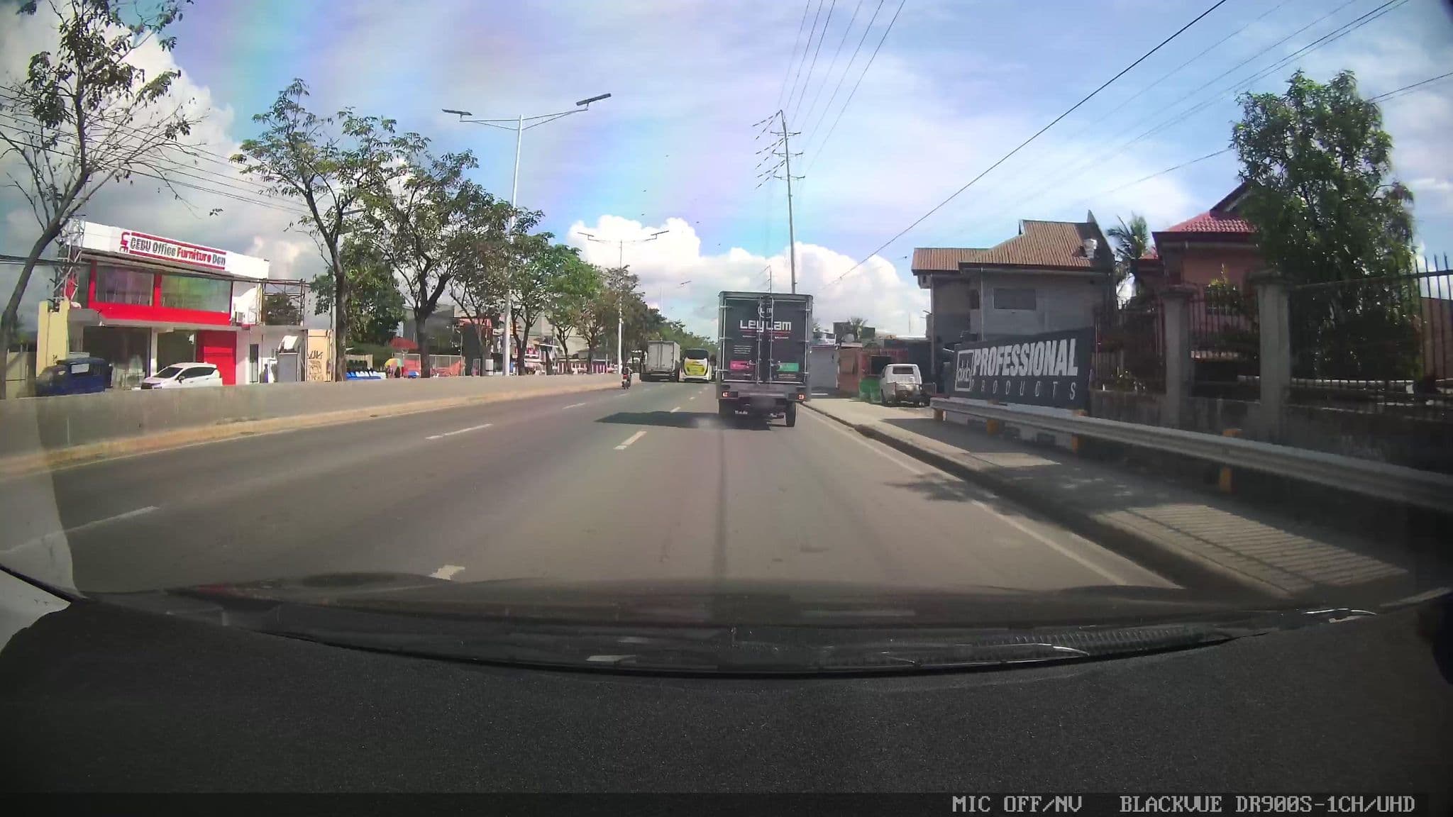 Street view near Daklis Residence, Tangke — © Kaart---FRONT (CC BY-SA · Mapillary)