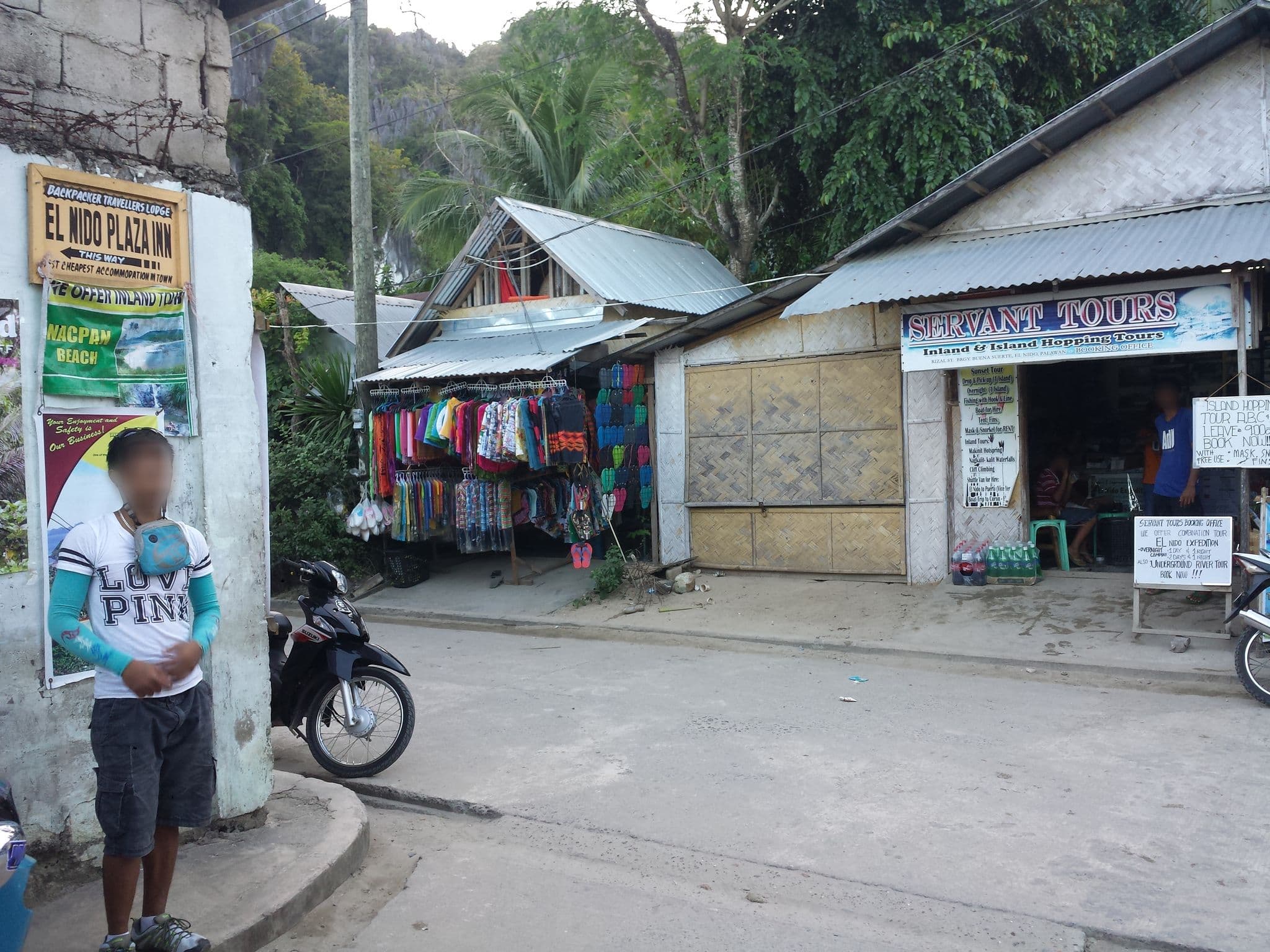 Street view near Ver De El Nido, El Nido — © mrtmrt (CC BY-SA · Mapillary)
