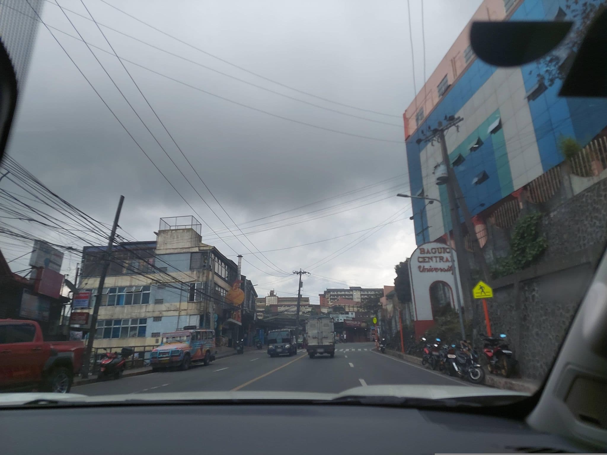 Street view near Aplosen Apartments, Baguio