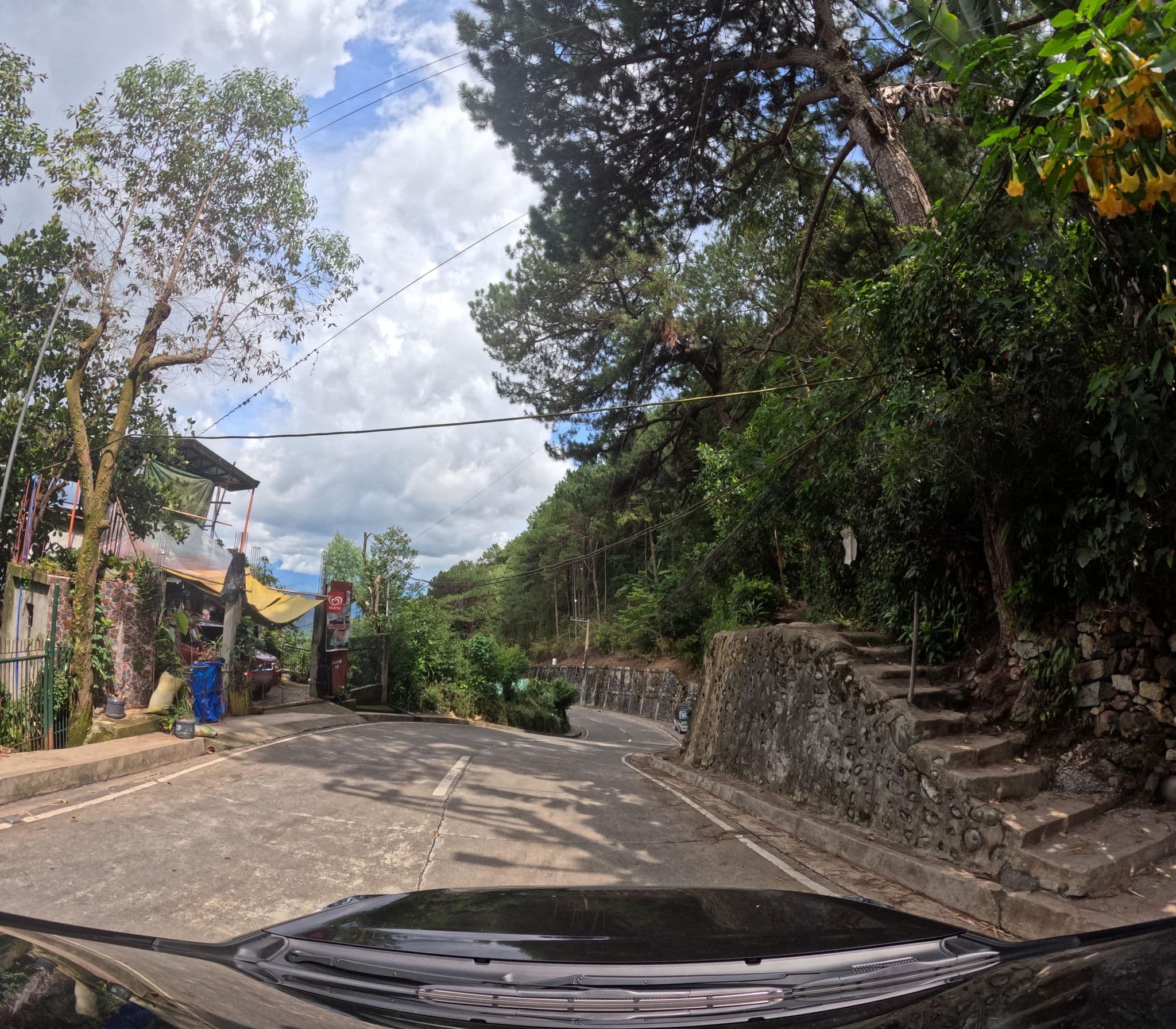 Street view near J&J Transient House, Tuding — © msejdr (CC BY-SA · Mapillary)