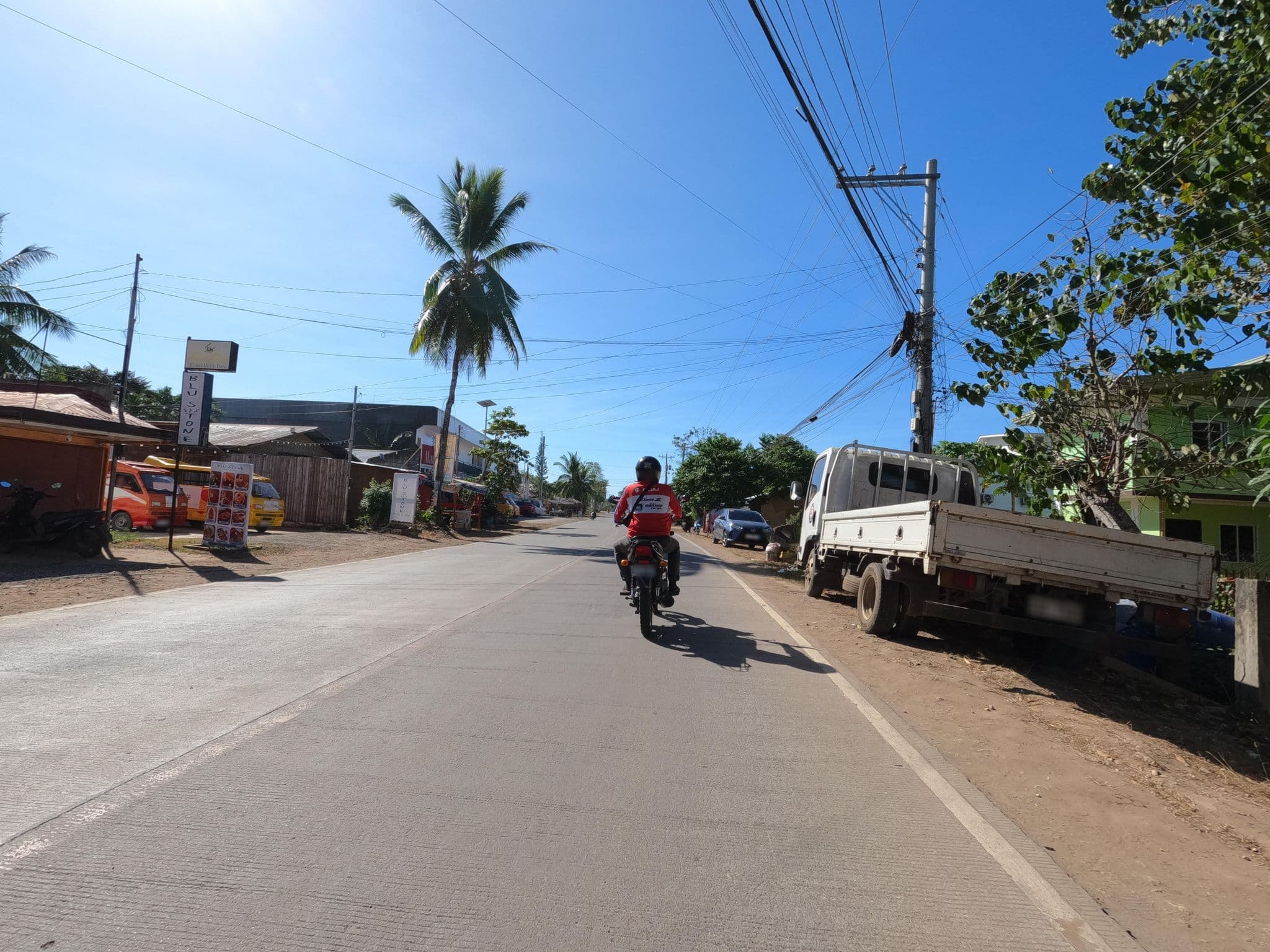 Street view near Jay Din Travellers Inn, Tawala