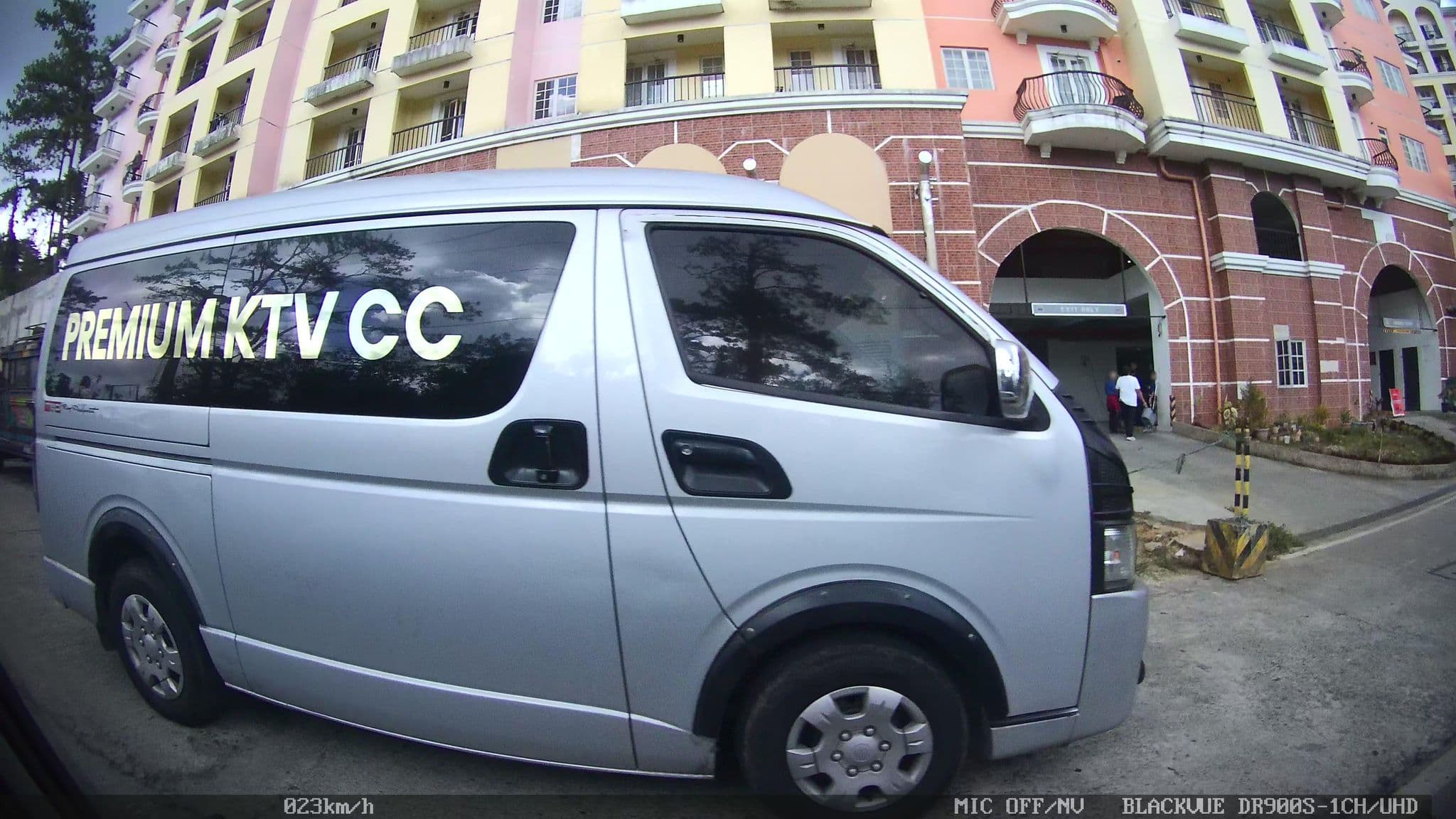 Street view near Spring Tree Place, Tuding — © Kaart---RIGHT (CC BY-SA · Mapillary)
