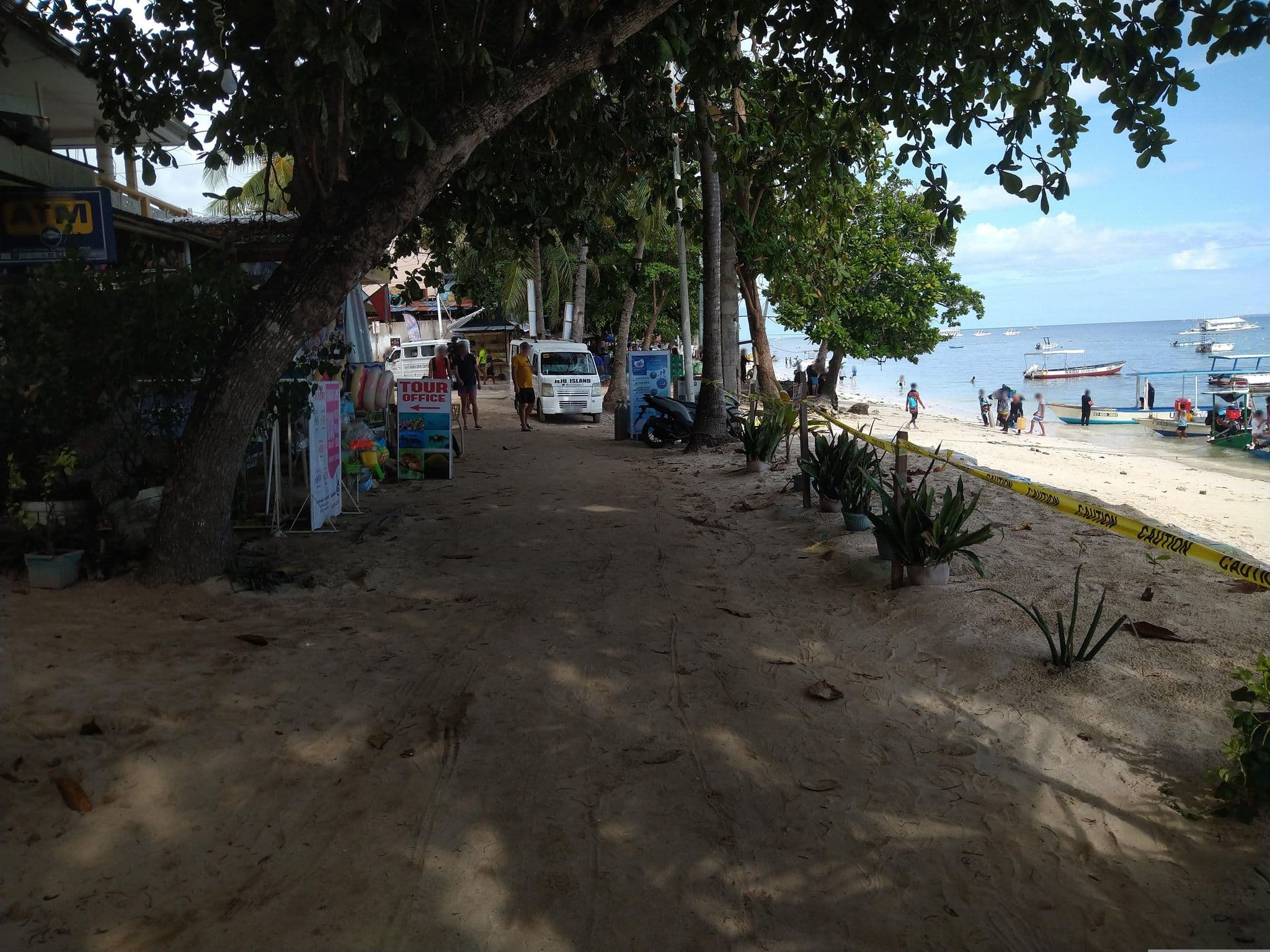 Street view near Aquatica Beach Resort, Tawala