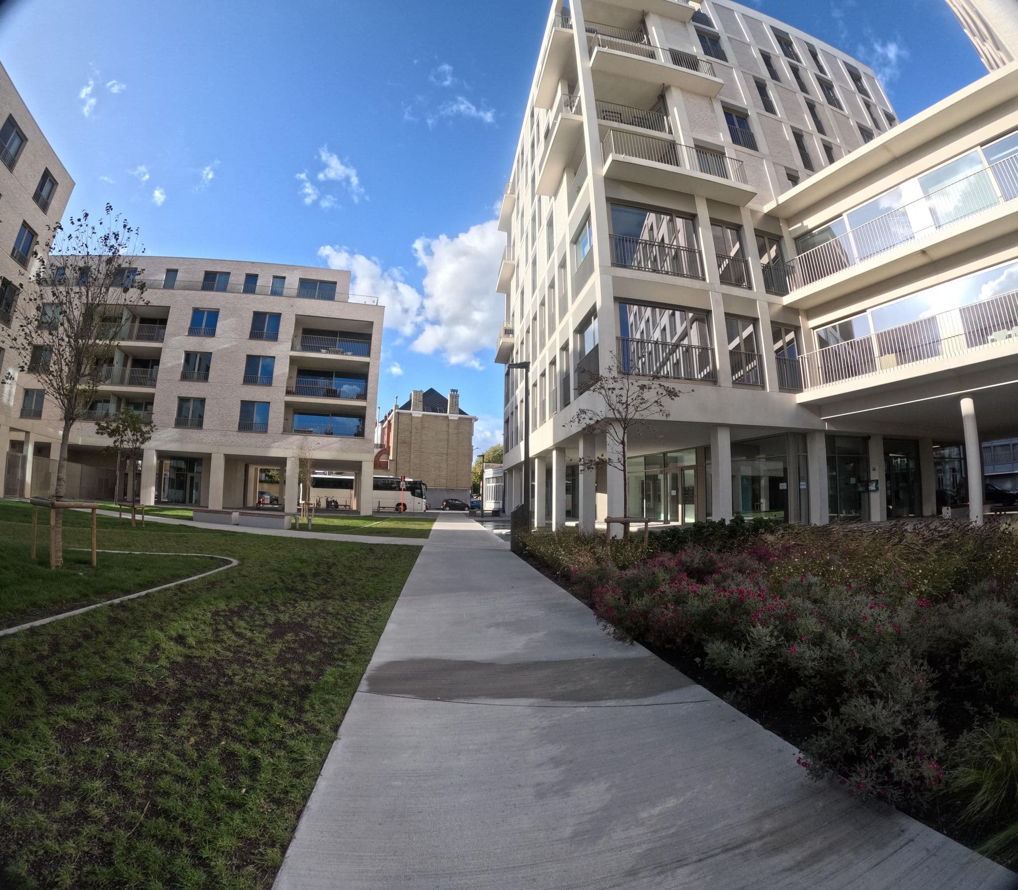 Street view near B&B Hotel Mechelen, Mechelen — © filipc (CC BY-SA · Mapillary)