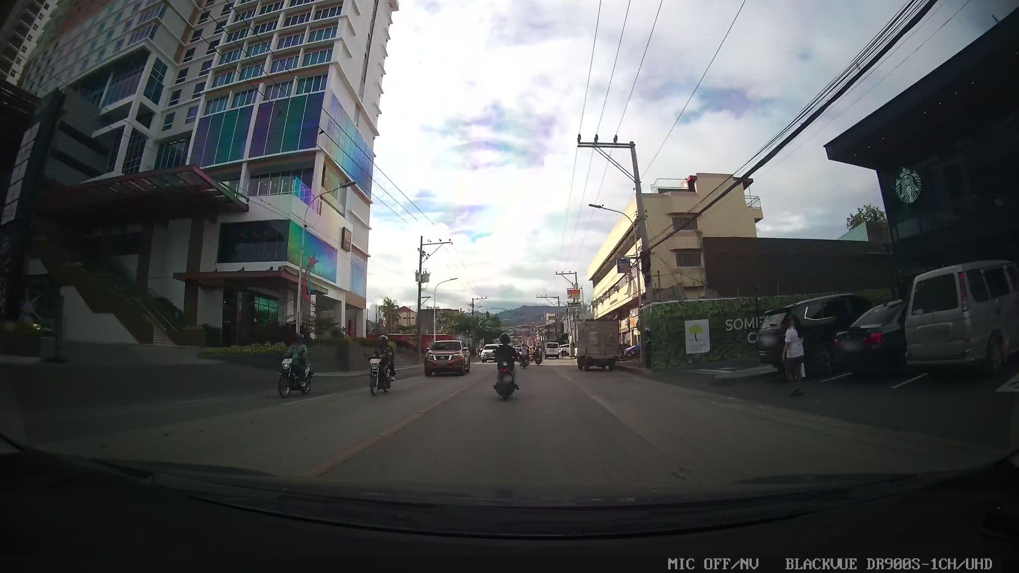 Street view near Red Radisson, Apas — © Kaart---FRONT (CC BY-SA · Mapillary)