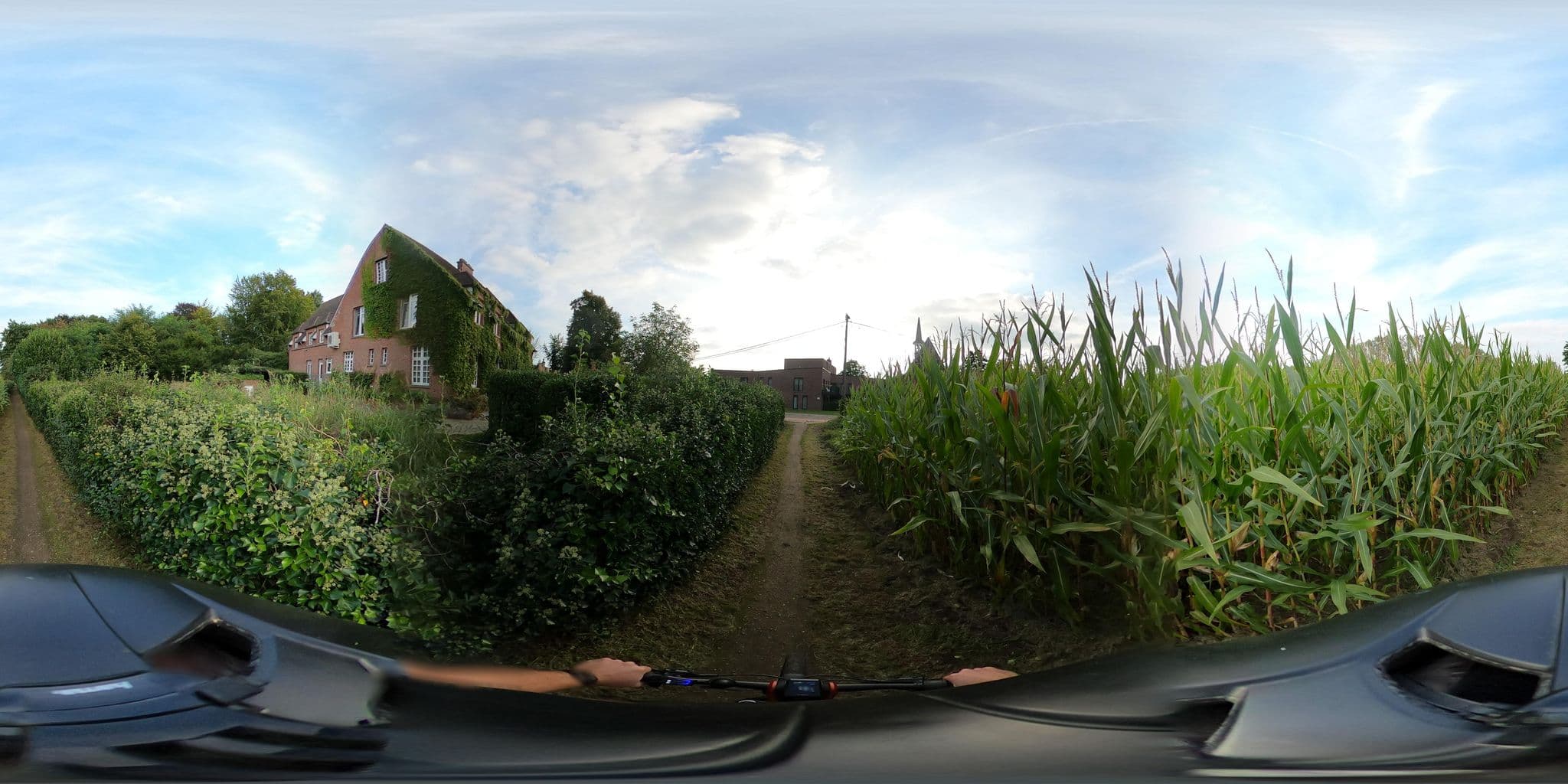 Street view near Het bed van den Doktoor, Meerhout — © dentonny (CC BY-SA · Mapillary)