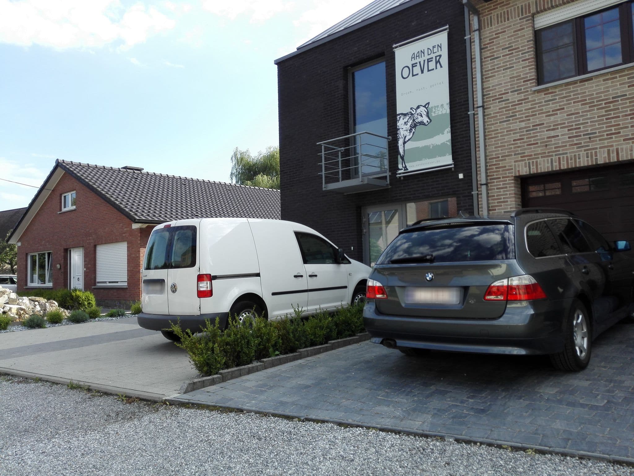 Street view near Aan Den Oever, Oud-Heverlee — © polyglot (CC BY-SA · Mapillary)