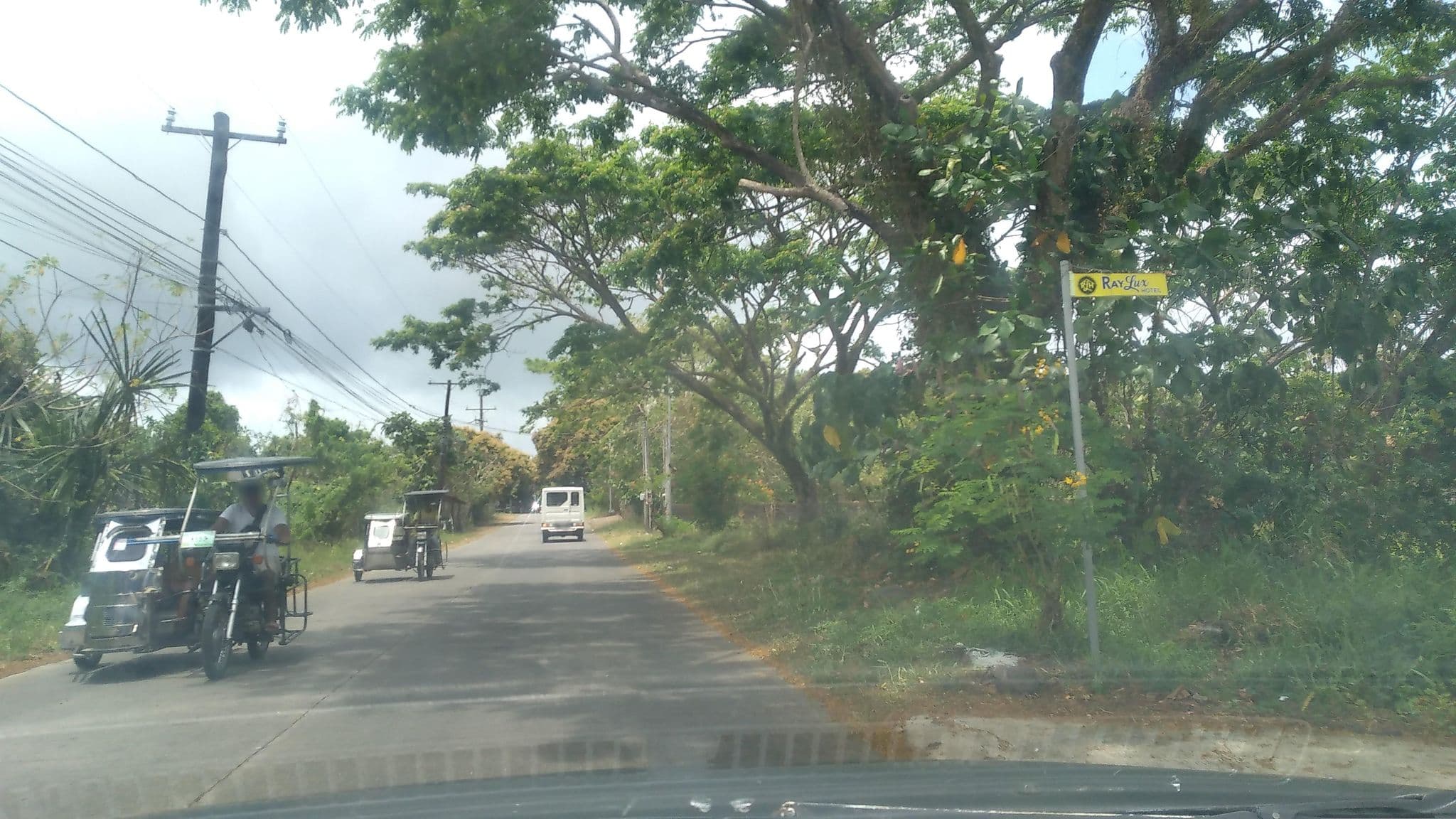 Street view near RAYLux Hotel, Pagbilao — © nickrds09 (CC BY-SA · Mapillary)