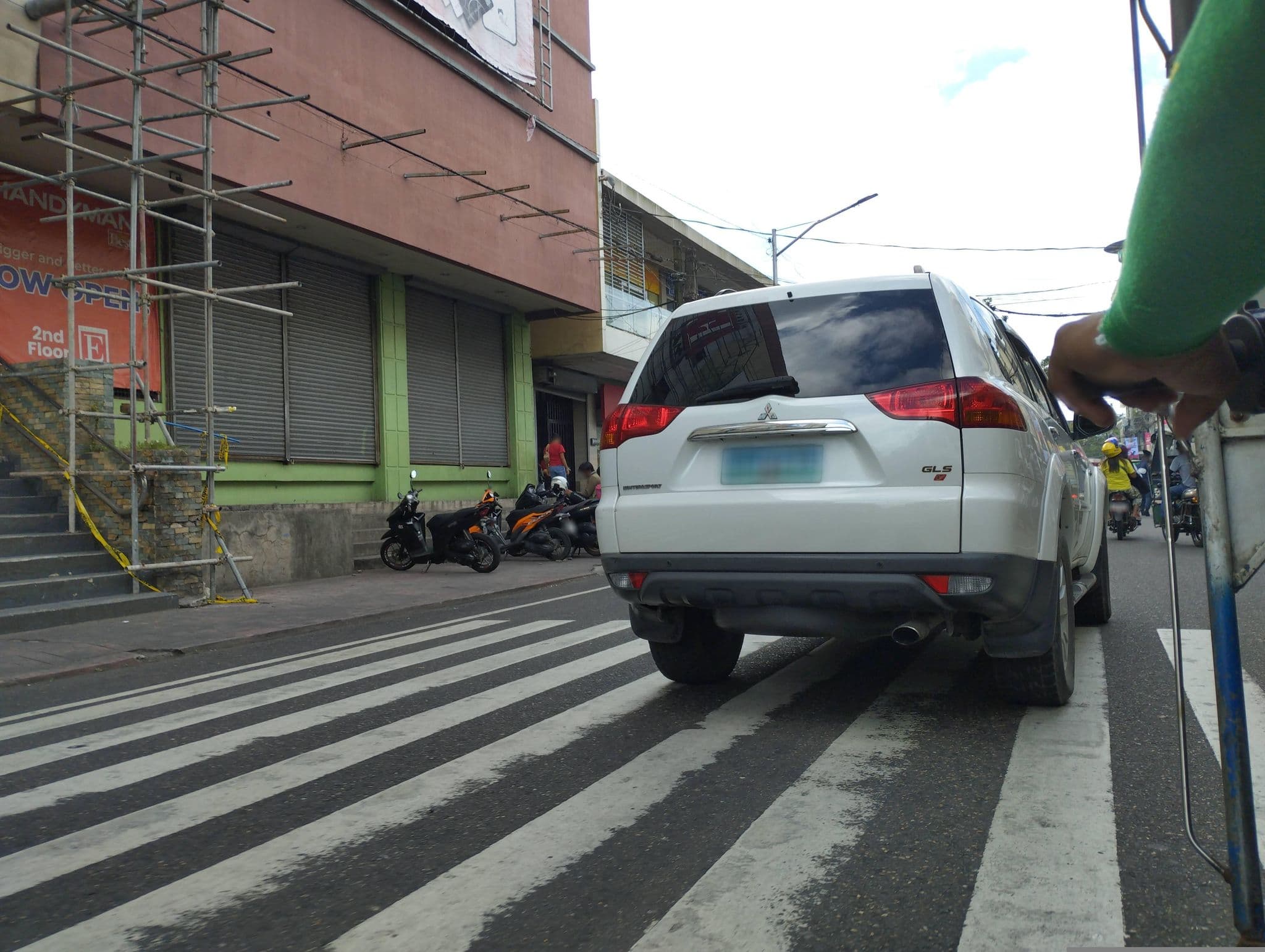 Street view near Naga Land Hotel, Naga — © utteringmute (CC BY-SA · Mapillary)