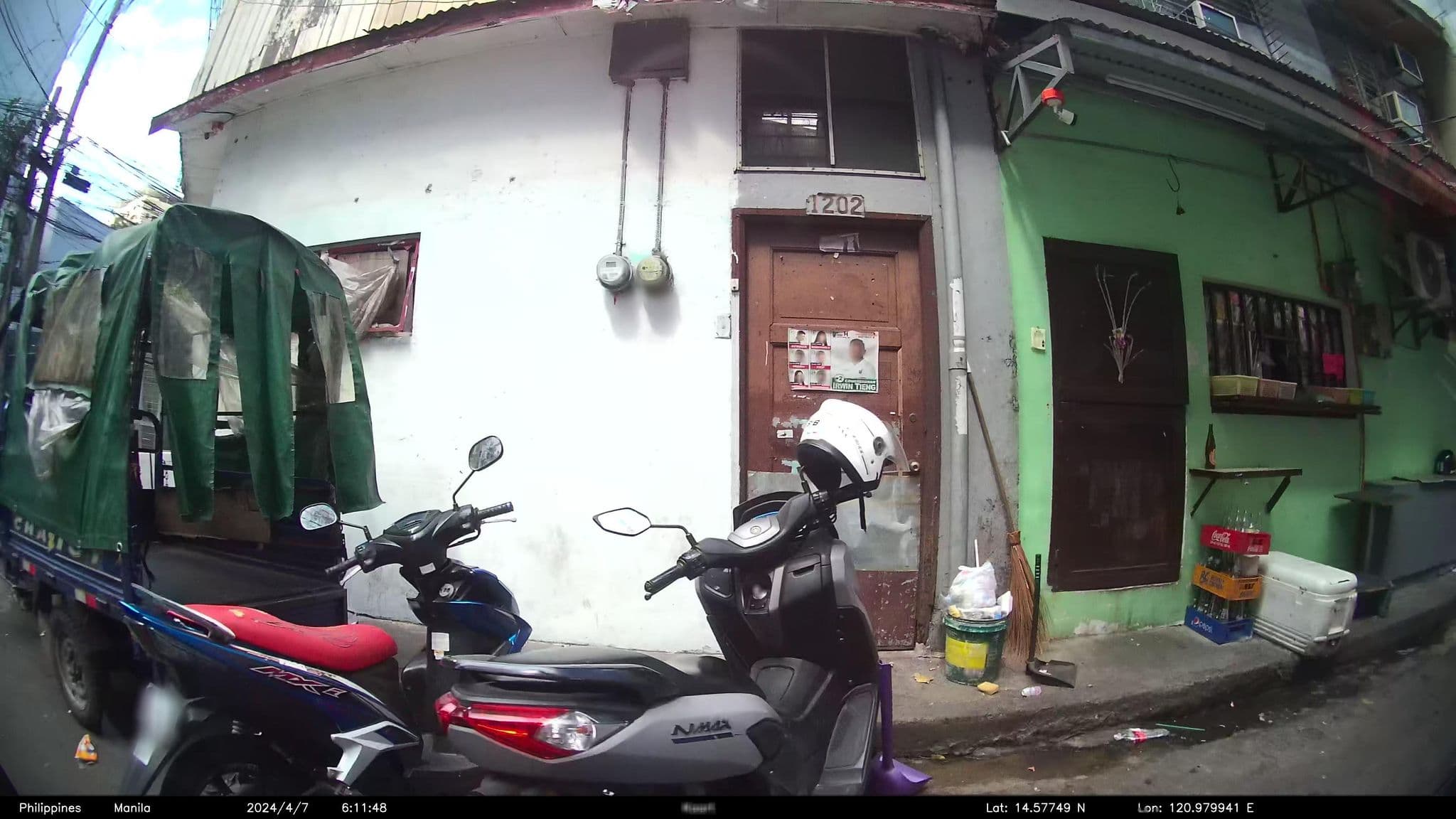 Street view near Duck Inn Hotel, Paco — © kaart_4 (CC BY-SA · Mapillary)