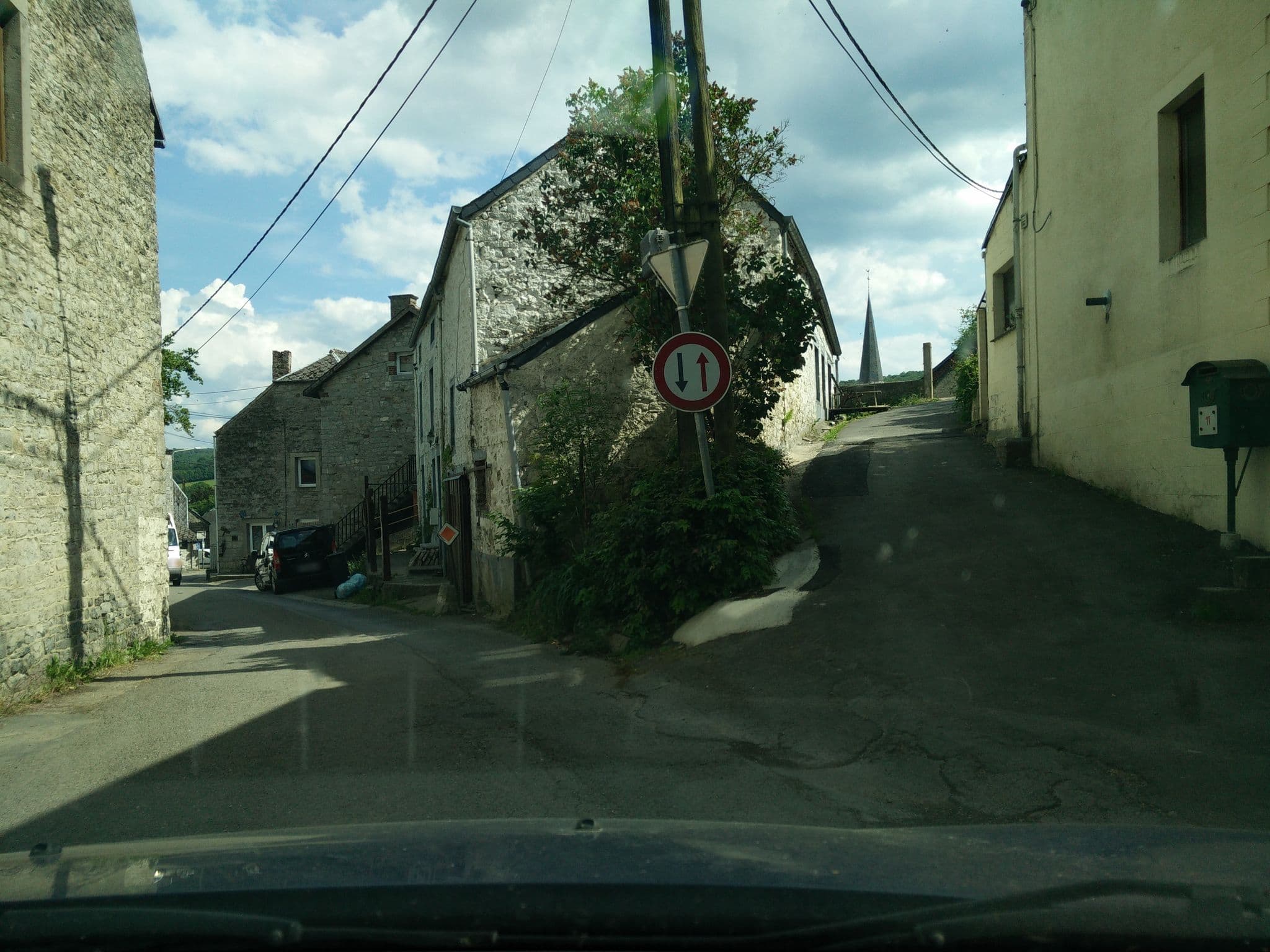 Street view near Gîte La Porte du Paradis, Nismes — © joostjakob (CC BY-SA · Mapillary)