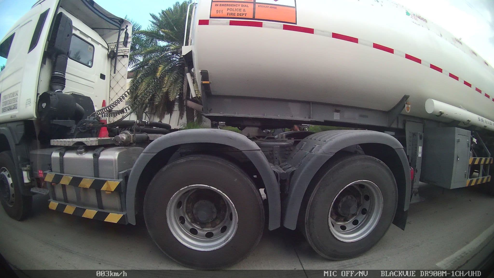 Street view near King's Royale Hotel & Resort, Magliman — © kaart_2 (CC BY-SA · Mapillary)