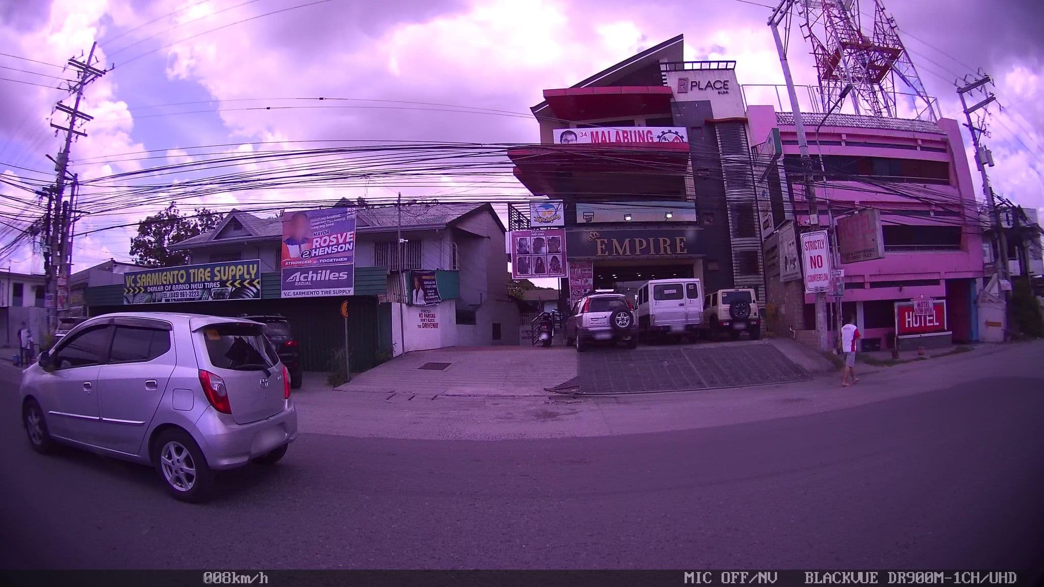 Street view near McArthur Intersection Hotel, San Fernando — © kaart_1 (CC BY-SA · Mapillary)