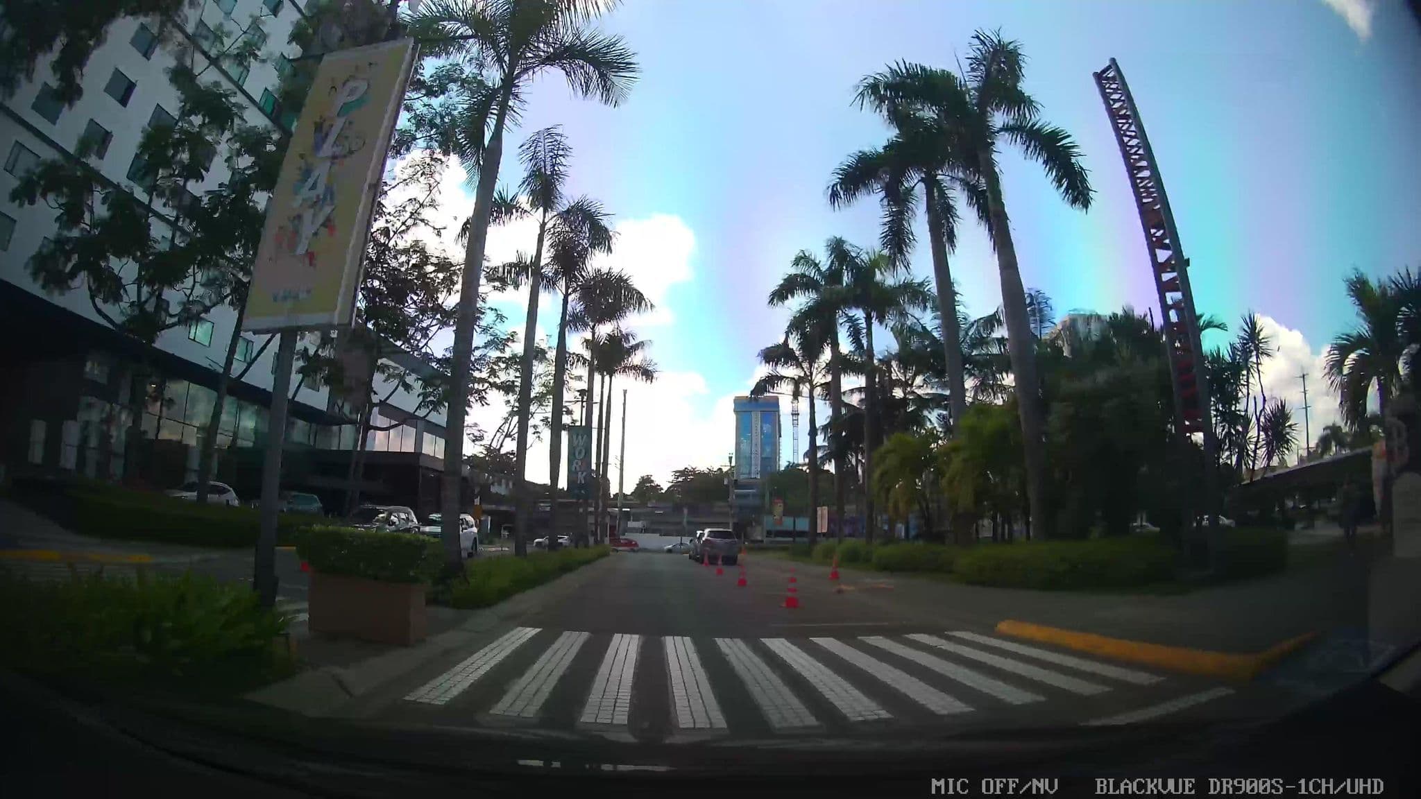 Street view near Seda Abreeza, Davao — © Kaart---FRONT (CC BY-SA · Mapillary)