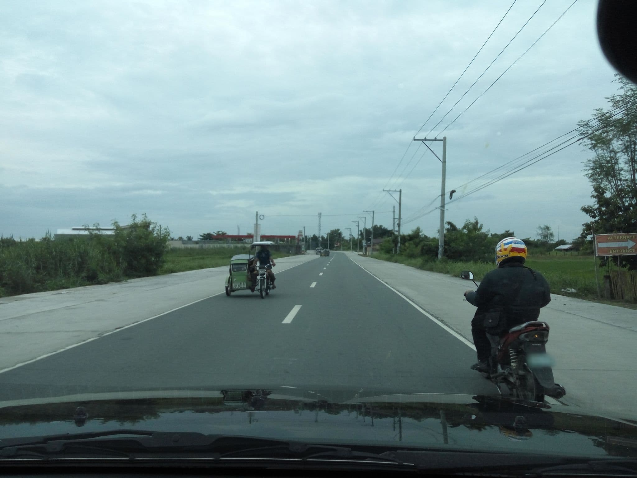 Street view near The Meridian Court Inn, Tarlac City — © asdfasdf0986 (CC BY-SA · Mapillary)