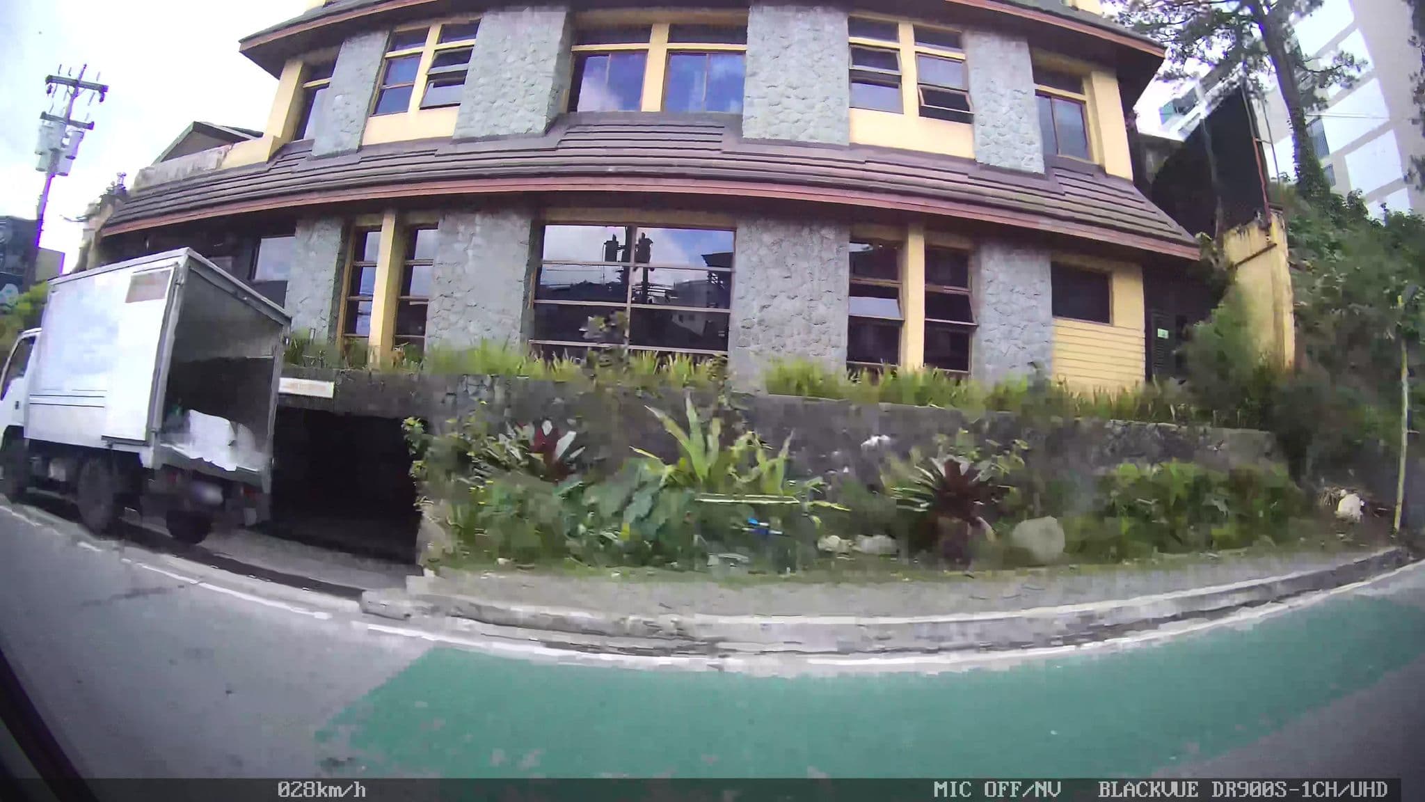 Street view near El Cielito Inn, Baguio — © Kaart---RIGHT (CC BY-SA · Mapillary)