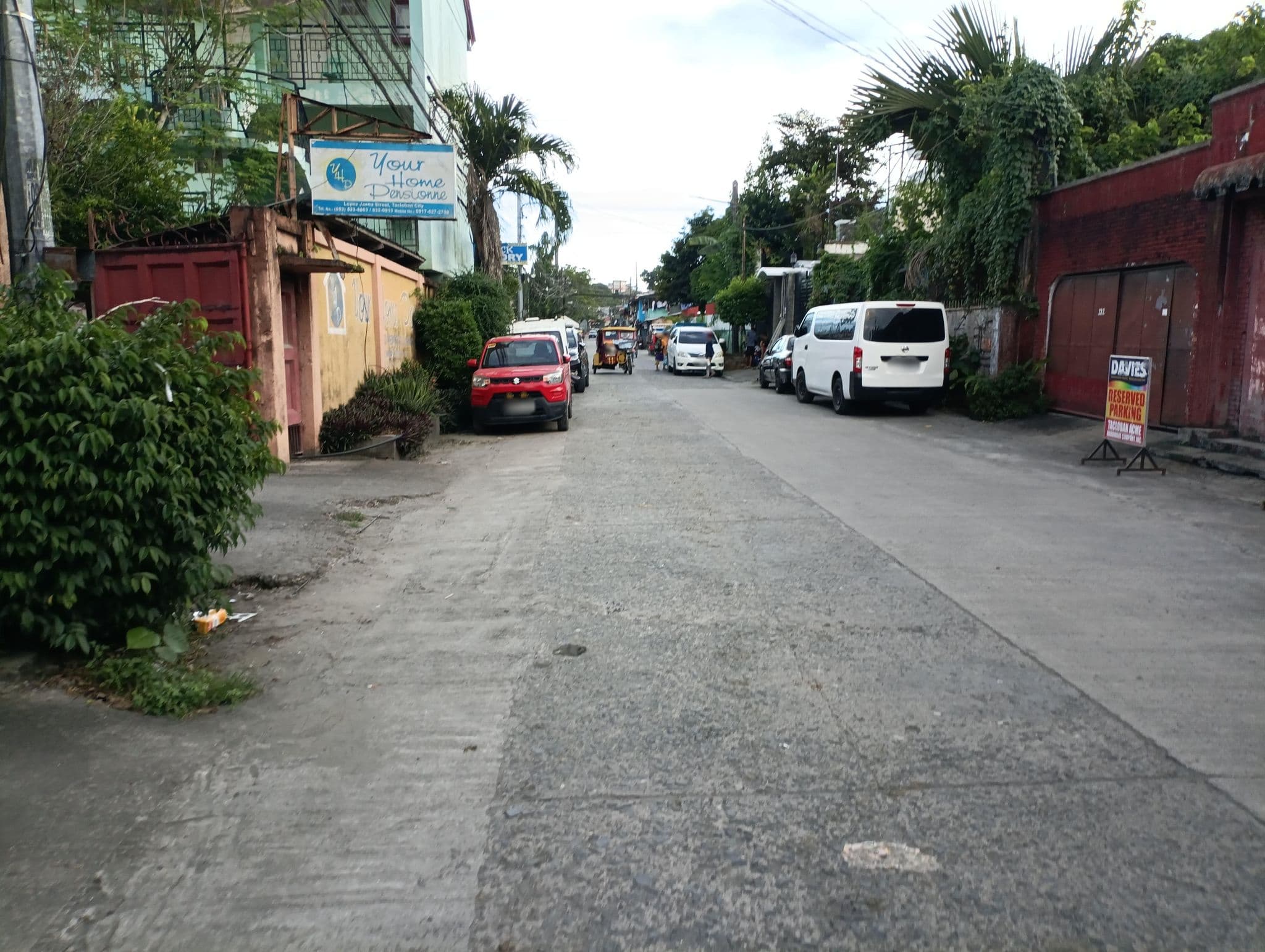 Street view near Your Home Pension, Panalanoy — © Schneidelstrom (CC BY-SA · Mapillary)