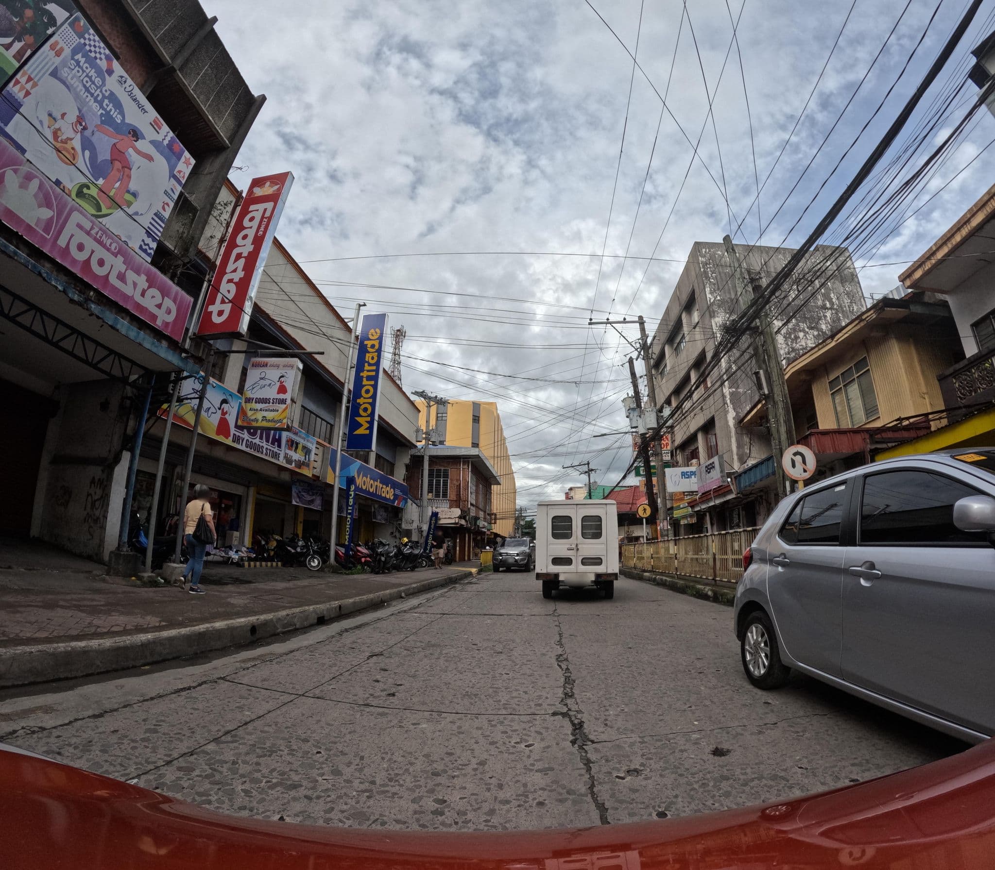 Street view near Asia Stars Hotel, Tacloban — © DyniseLira (CC BY-SA · Mapillary)