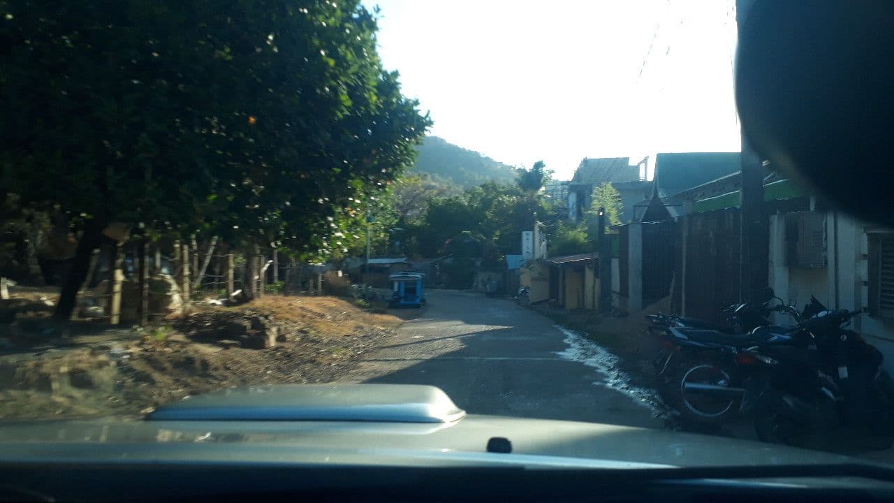 Street view near Blue Wave Hotel, Coron