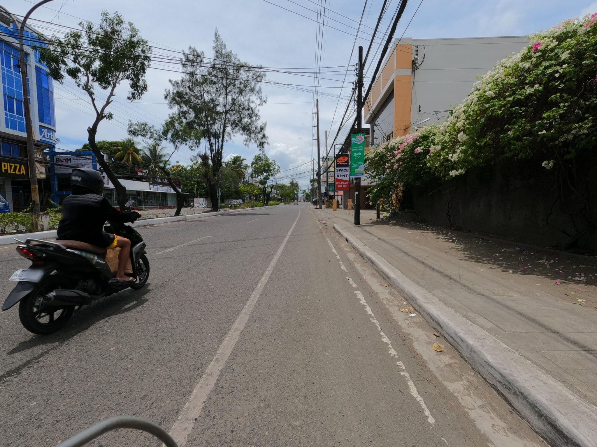 Street view near Arthur Suites Boutique Hotel, Iloilo — © GOwin (CC BY-SA · Mapillary)