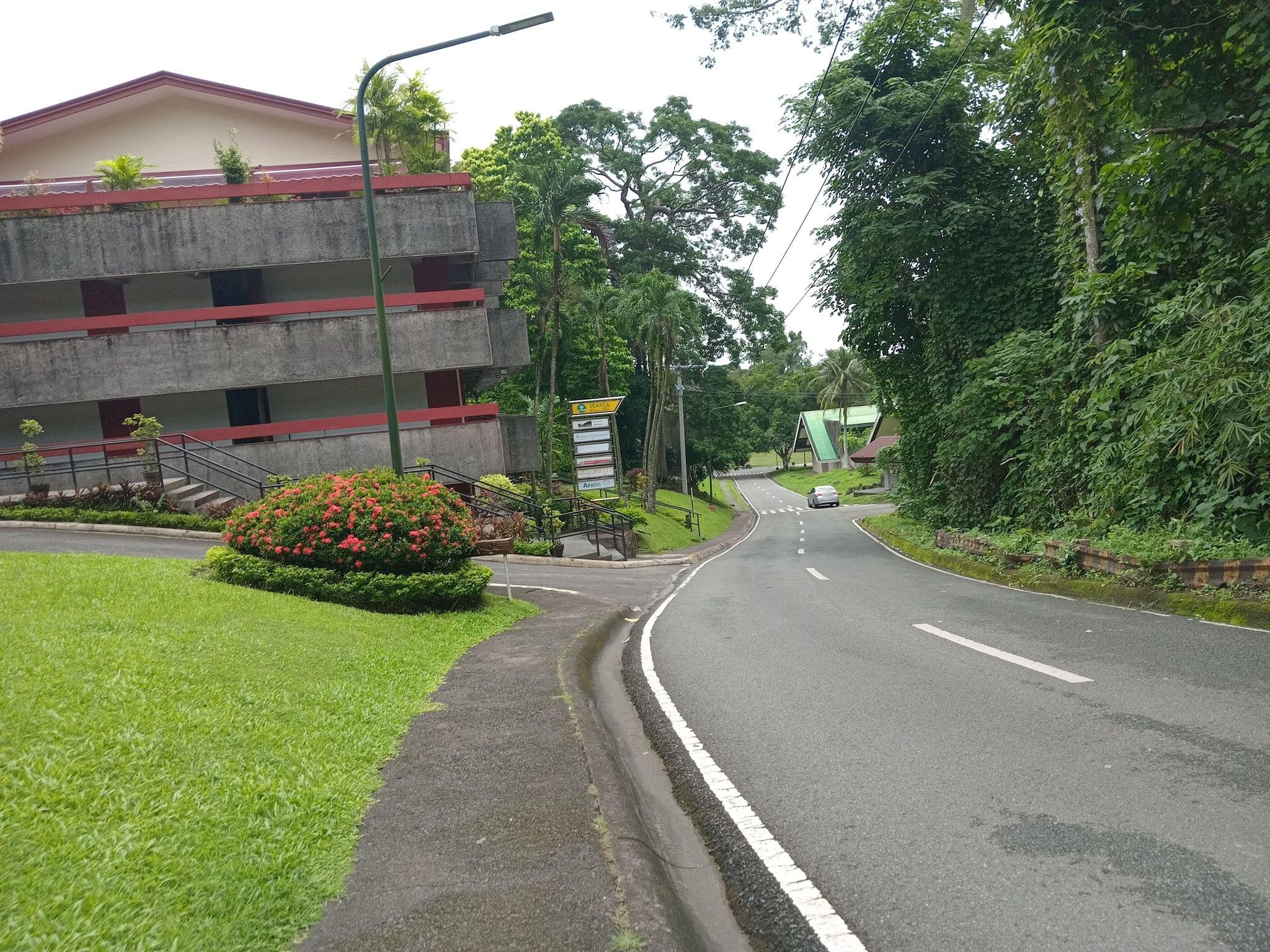 Street view near SEARCA Residence Hotel, Los Baños — © ErwinJusi (CC BY-SA · Mapillary)