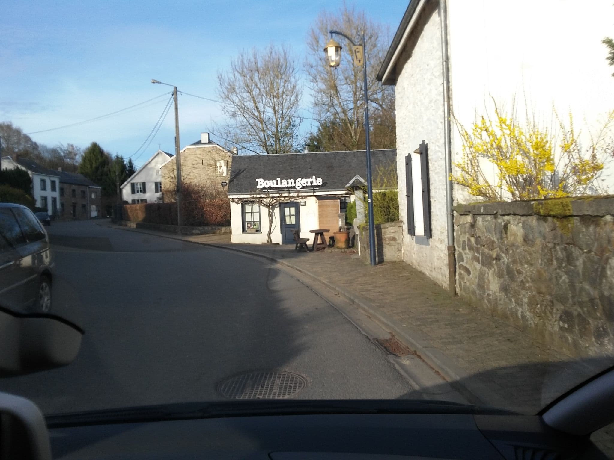 Street view near Le Millefeuille, Daverdisse — © foxandpotatoes (CC BY-SA · Mapillary)
