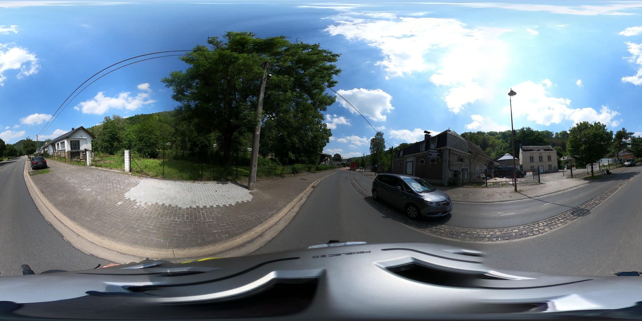 Street view near L'Orée desThermes, Chaudfontaine — © pierreserpe (CC BY-SA · Mapillary)
