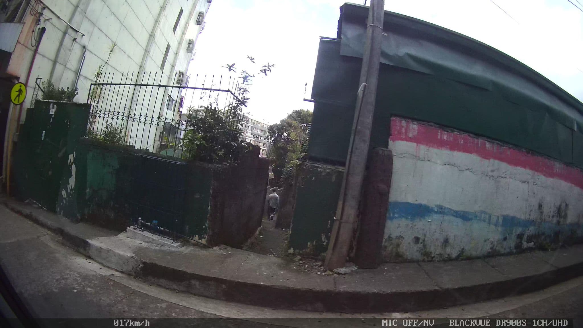 Street view near Hotel 45, Baguio