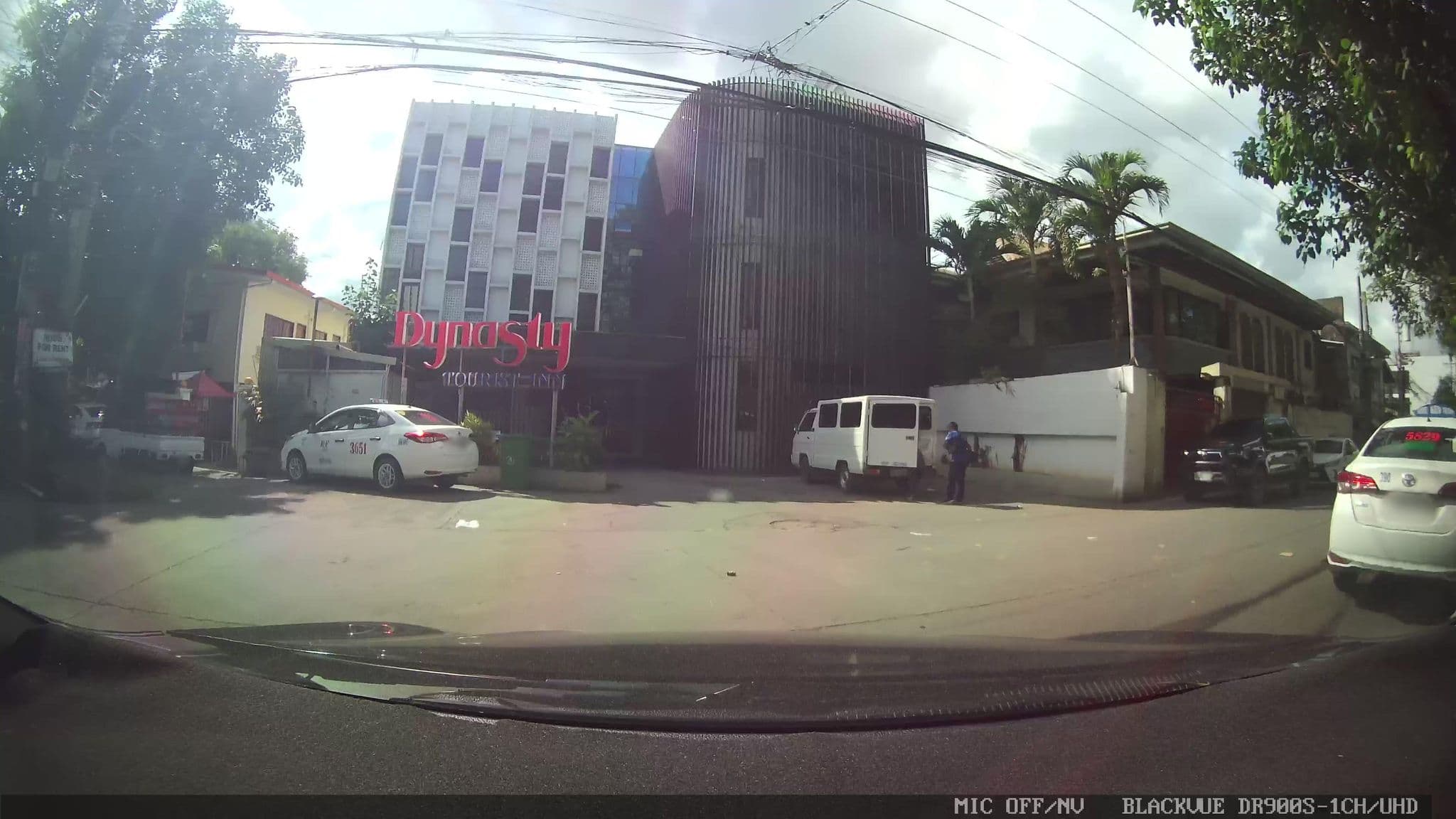 Street view near Dynasty Tourist Inn, Cebu City — © Kaart---FRONT (CC BY-SA · Mapillary)