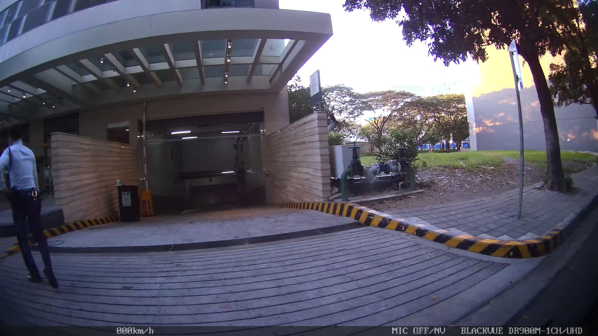 Street view near Somerset Alabang Manila, Cupang — © kaart_1 (CC BY-SA · Mapillary)