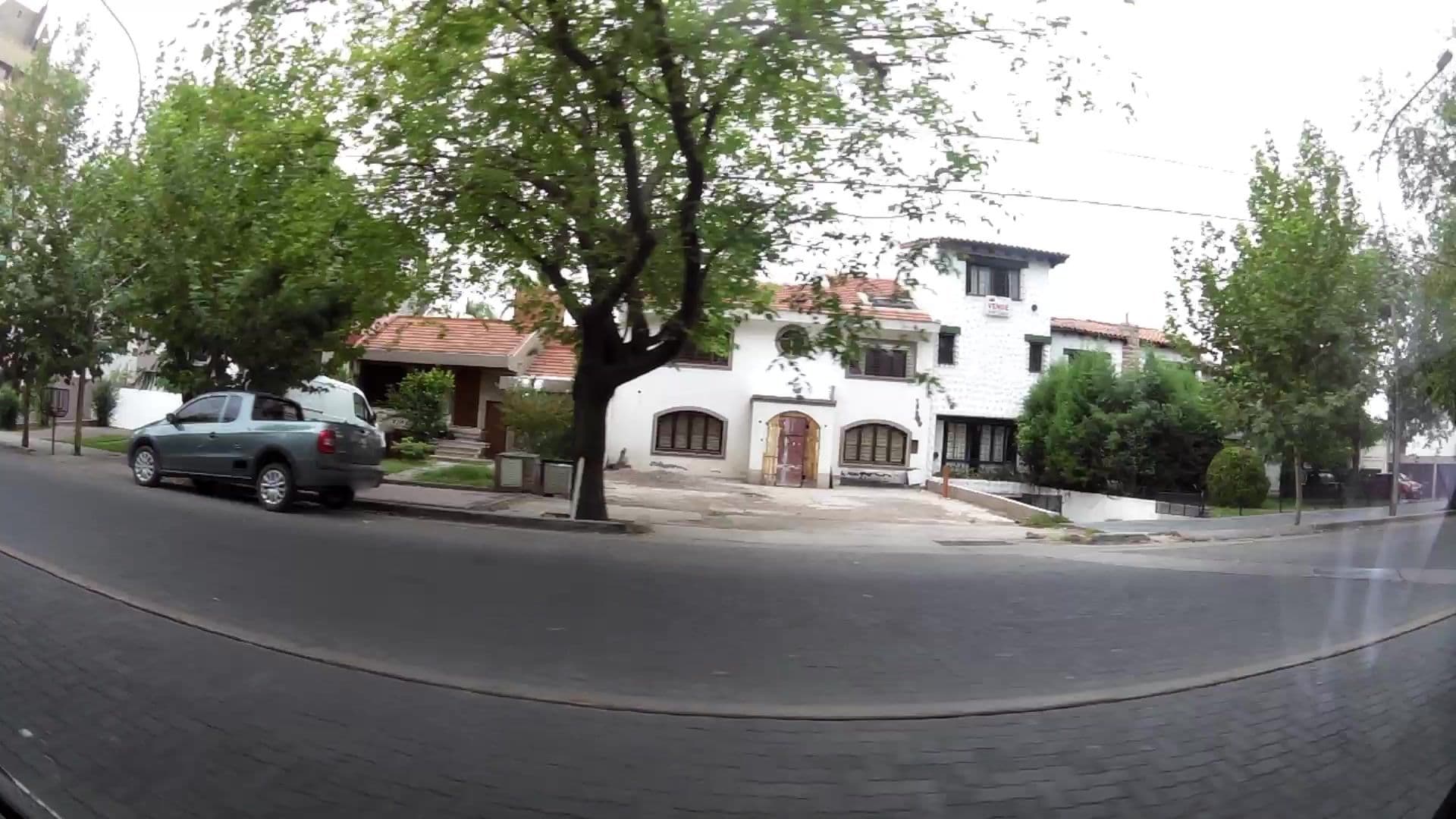 Street view near Mi Casa Hostal, Mendoza