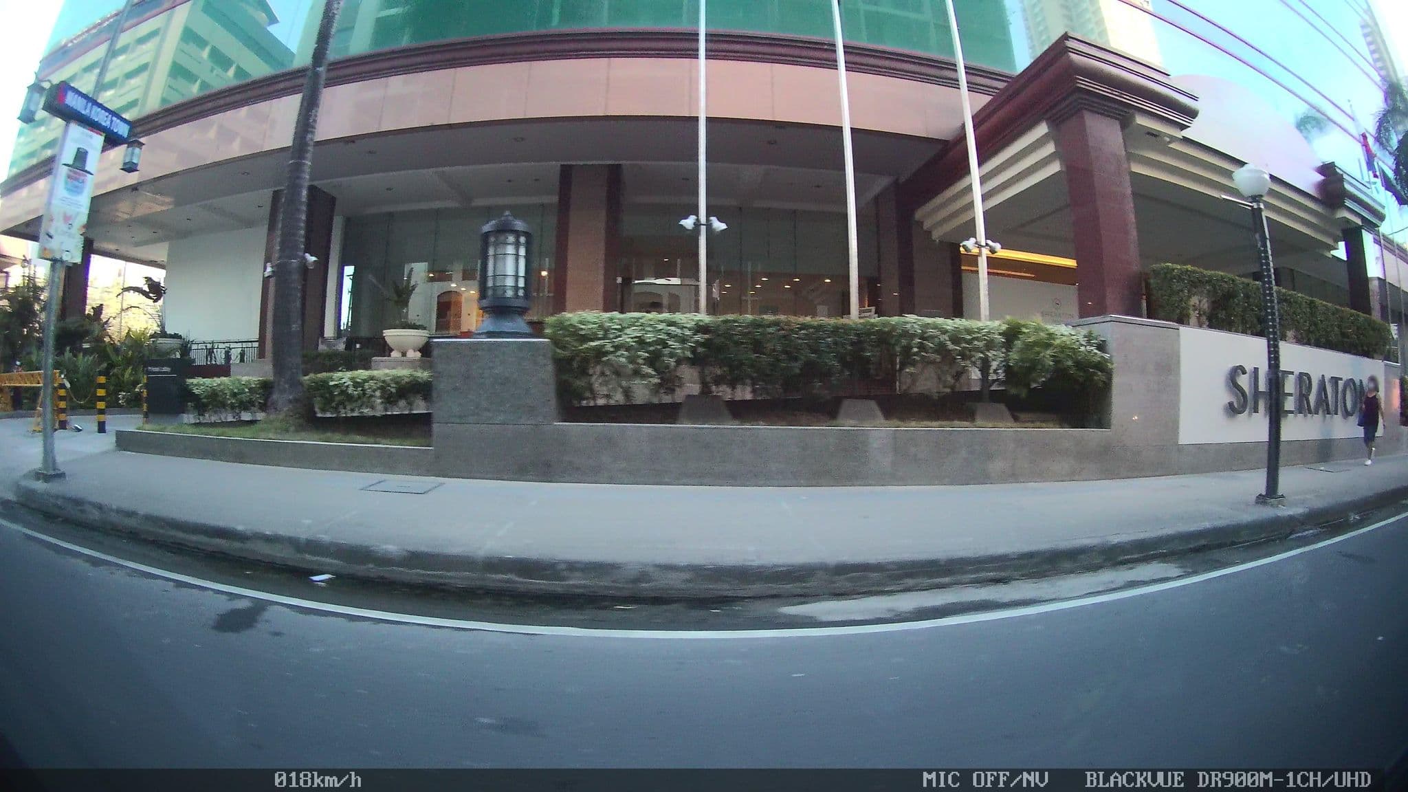 Street view near Sheraton Manila Bay, Paco — © kaart_4 (CC BY-SA · Mapillary)